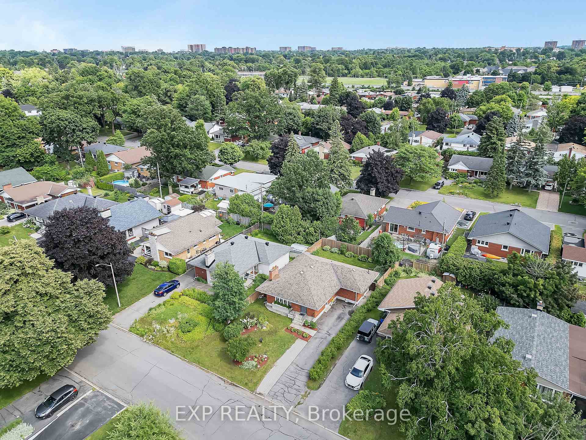 Photo 42 of 2158 Westbourne Avenue, Ottawa, McKellar Heights/Glabar Park — HOMEH