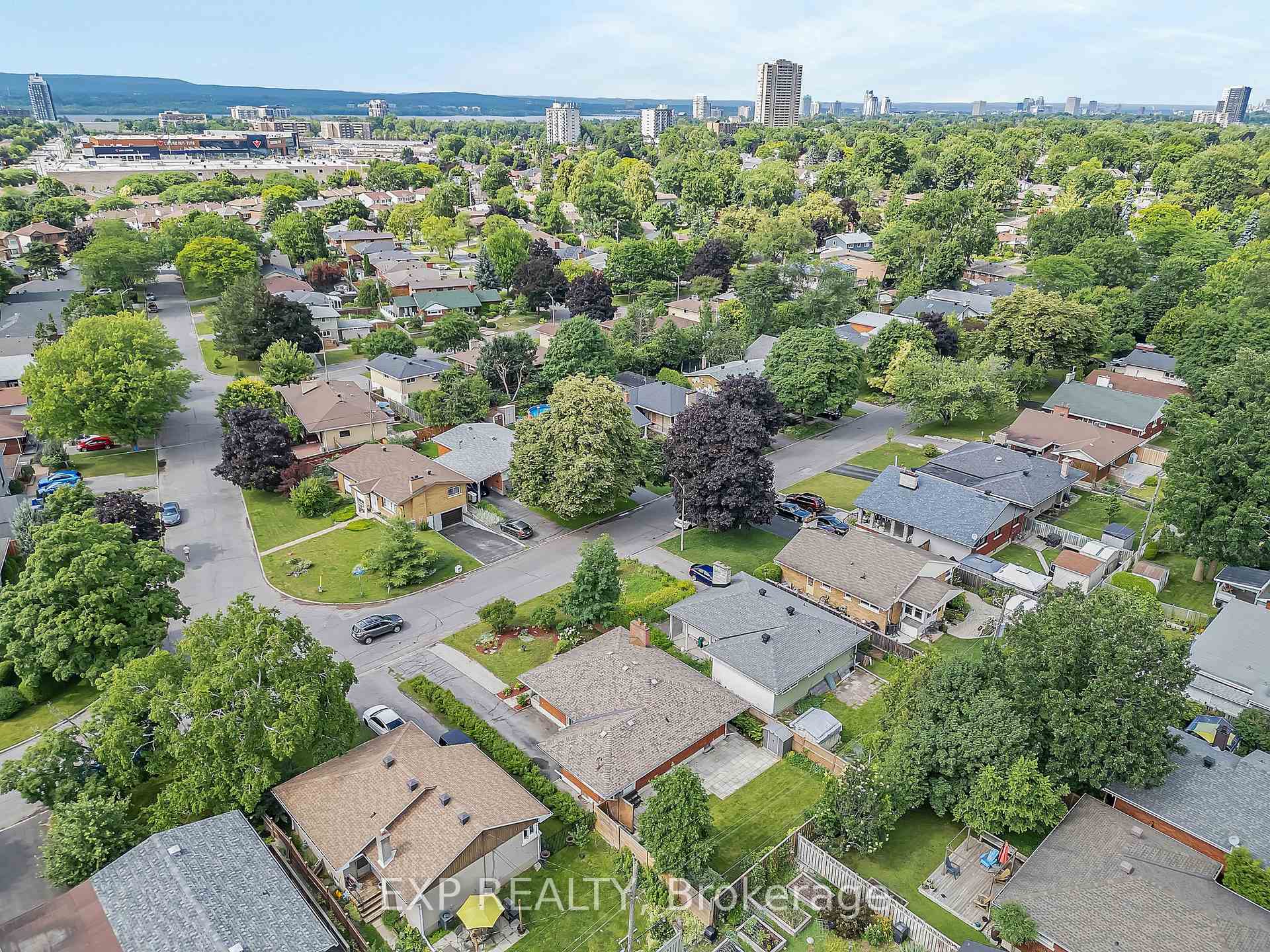 Photo 47 of 2158 Westbourne Avenue, Ottawa, McKellar Heights/Glabar Park — HOMEH