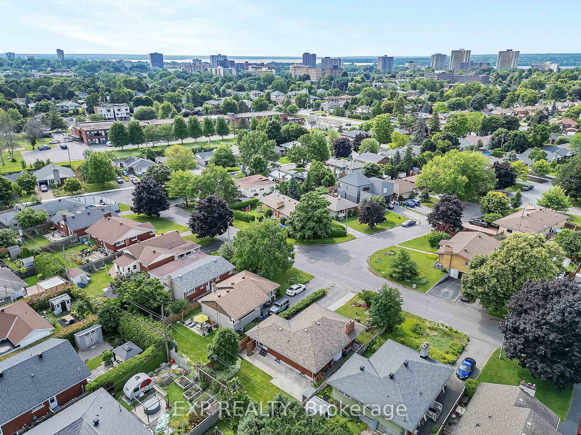Photo 48 of 2158 Westbourne Avenue, Ottawa, McKellar Heights/Glabar Park — HOMEH