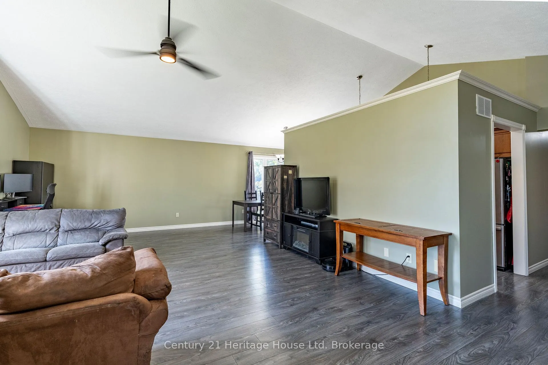 Photo 5 of 1093 Walker Street, Howick — HOMEH