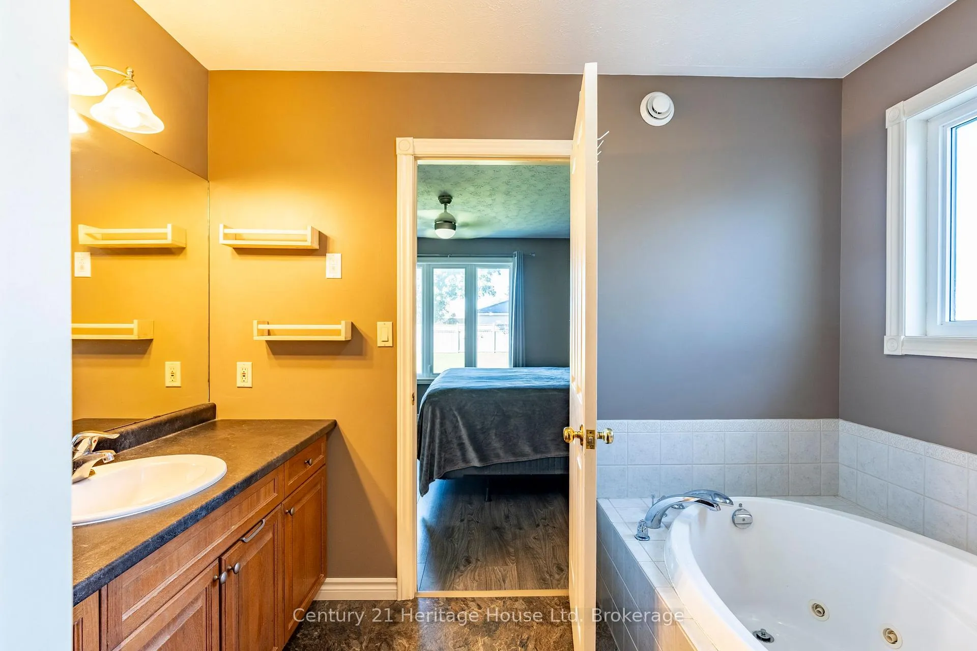 Photo 26 of 1093 Walker Street, Howick — HOMEH