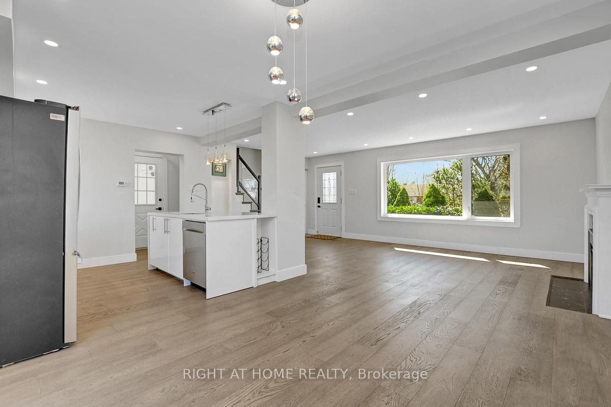 Photo 12 of 81 Canter Boulevard, Ottawa, Meadowlands/St. Claire Gardens — HOMEH