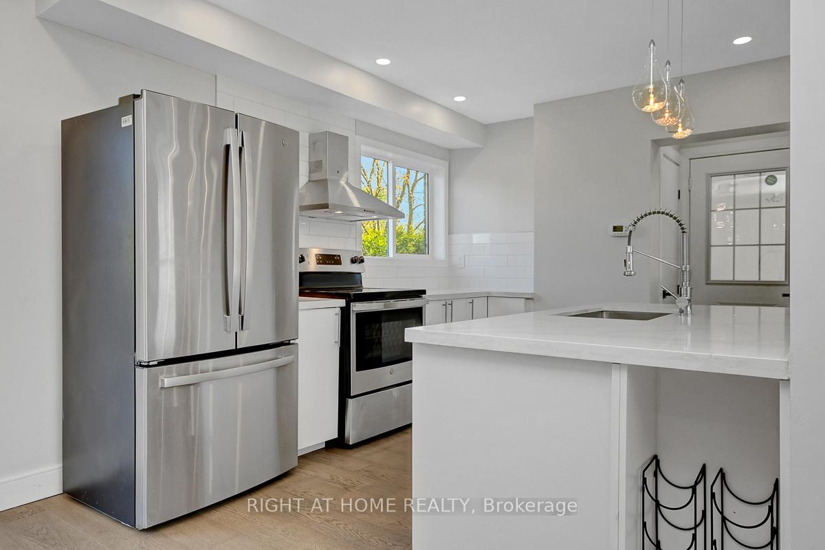 Photo 14 of 81 Canter Boulevard, Ottawa, Meadowlands/St. Claire Gardens — HOMEH