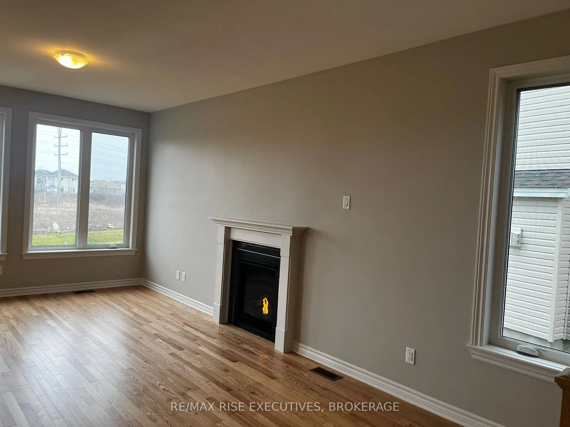 Photo 4 of 1405 Demers Avenue, Kingston, East Gardiners Rd — HOMEH