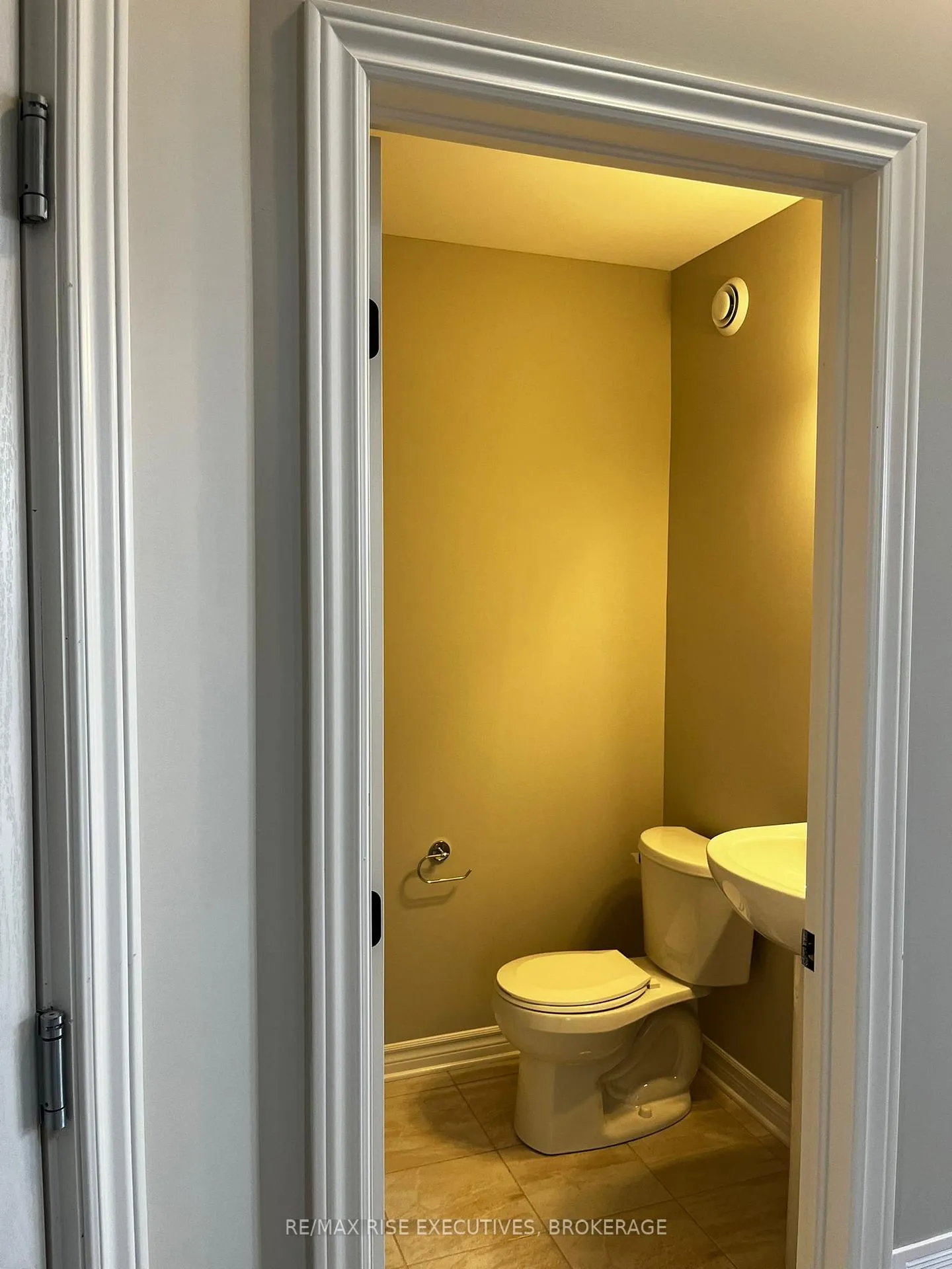 Photo 8 of 1405 Demers Avenue, Kingston, East Gardiners Rd — HOMEH