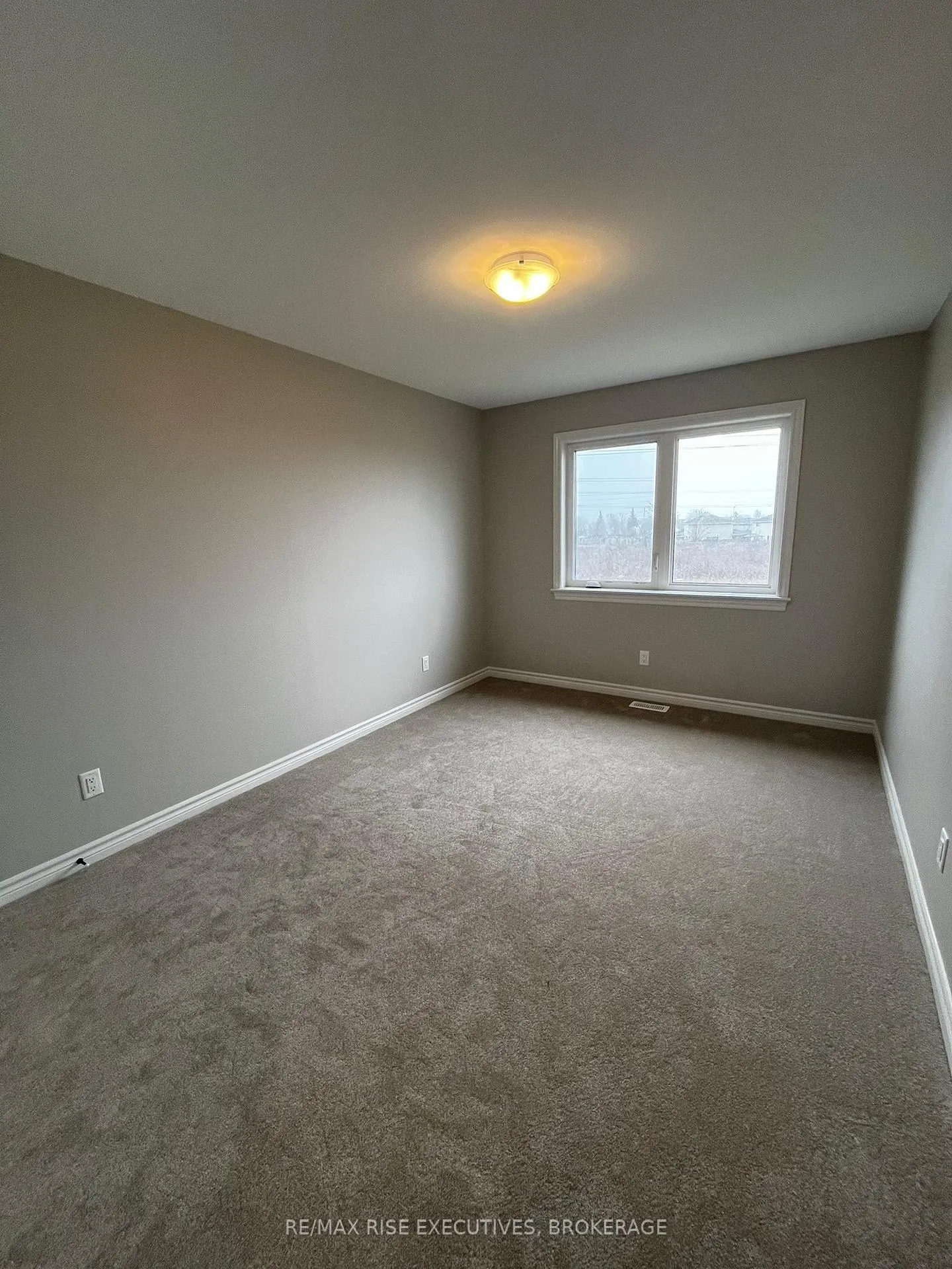 Photo 14 of 1405 Demers Avenue, Kingston, East Gardiners Rd — HOMEH