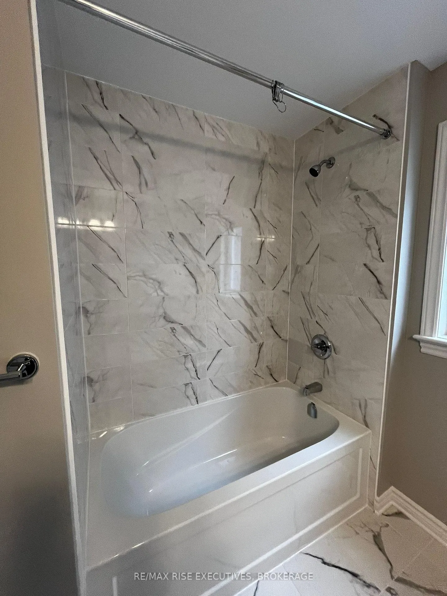 Photo 27 of 1405 Demers Avenue, Kingston, East Gardiners Rd — HOMEH