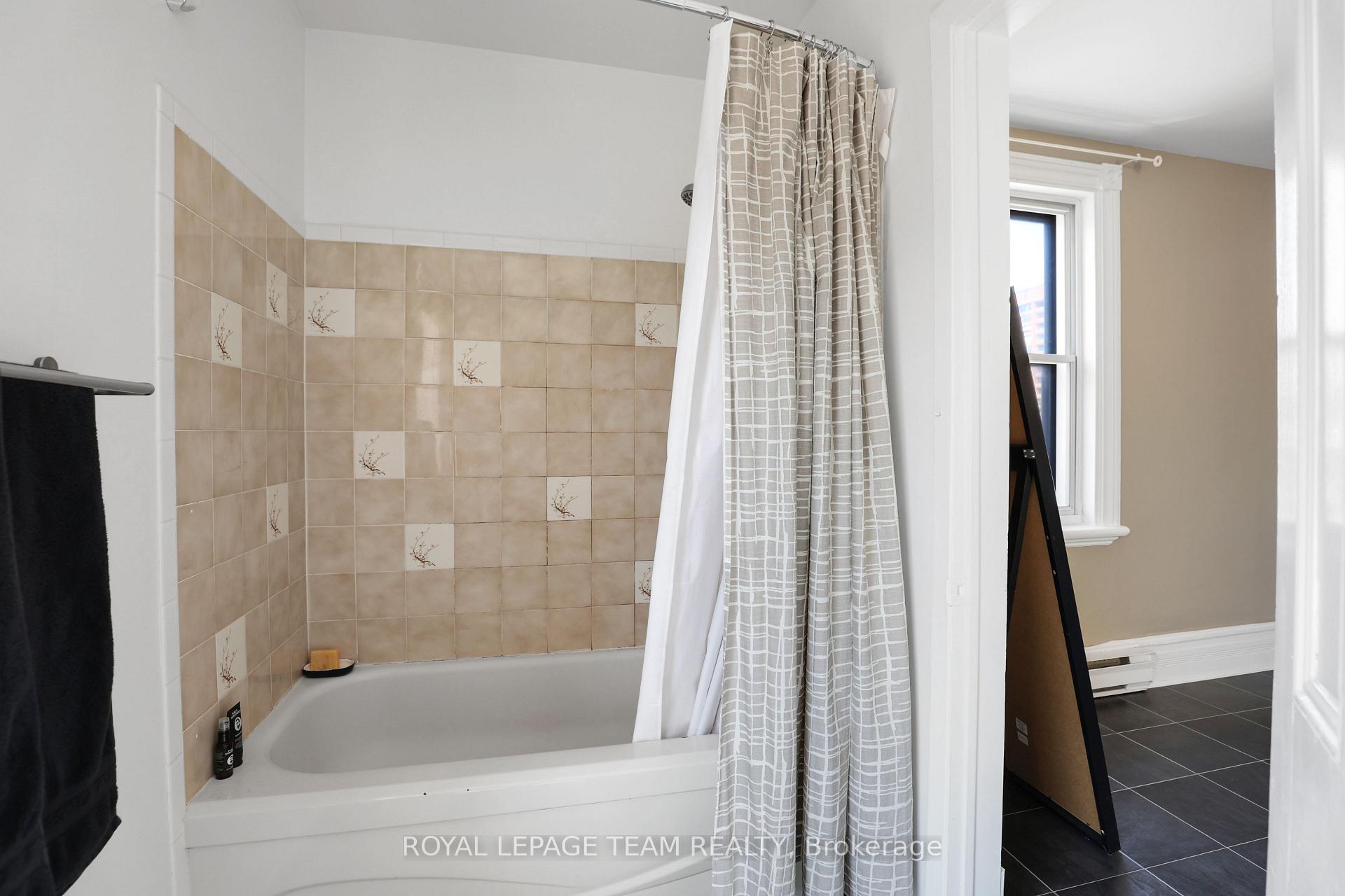 Photo 28 of 142 Cathcart Street, Ottawa, Lower Town/Byward Market — HOMEH