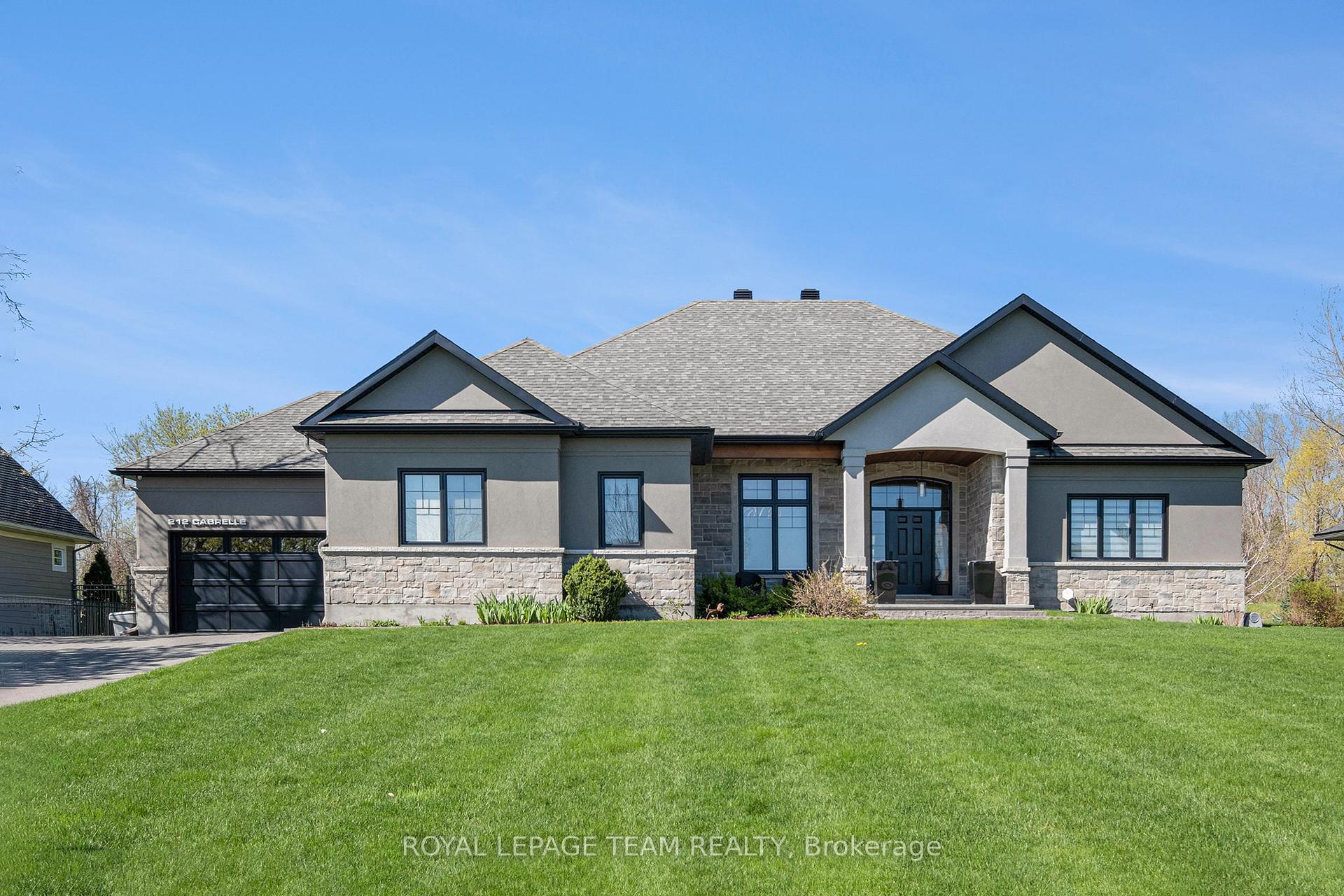 Front of 212 Cabrelle Place