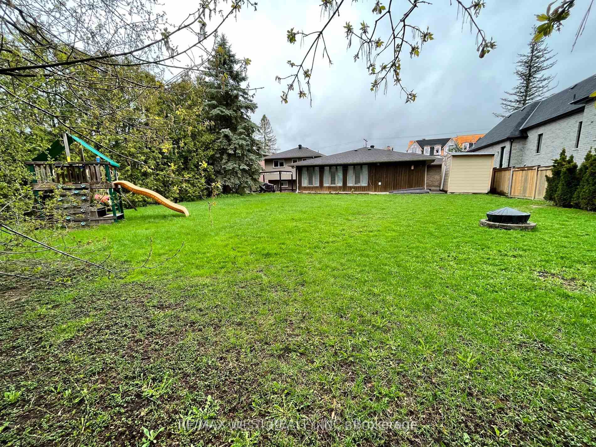 Photo 13 of 13150 Keele Street, King, King City — HOMEH