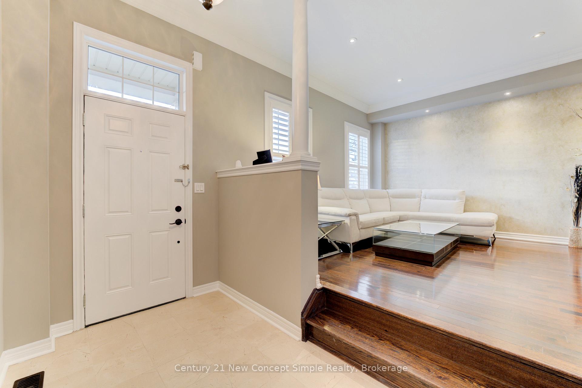 Photo 4 of 10637 Woodbine Avenue, Markham, Cathedraltown — HOMEH