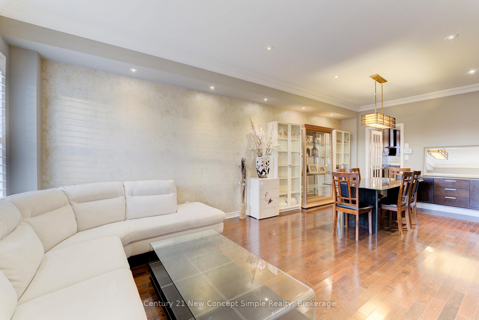 Photo 6 of 10637 Woodbine Avenue, Markham, Cathedraltown — HOMEH