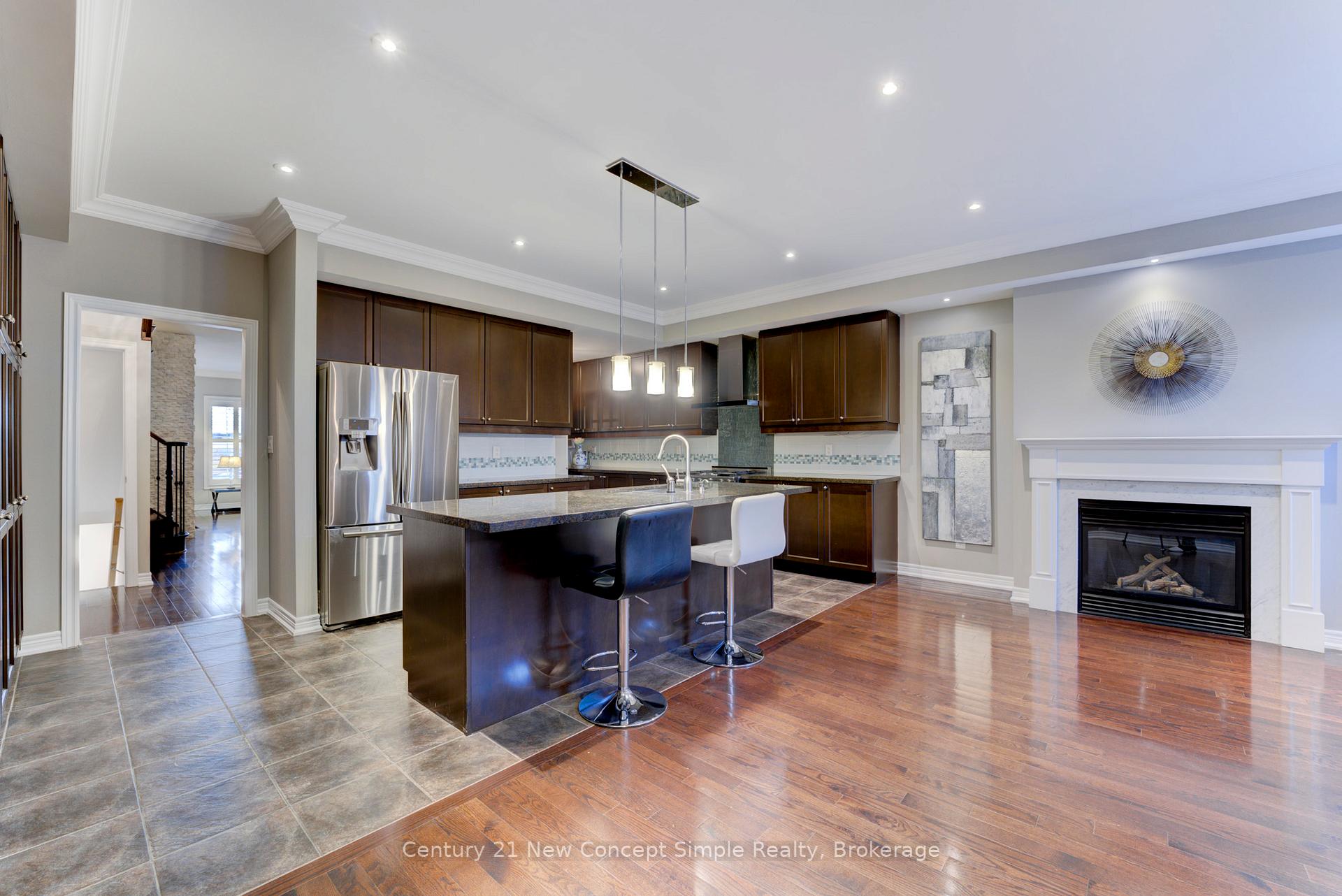 Photo 12 of 10637 Woodbine Avenue, Markham, Cathedraltown — HOMEH