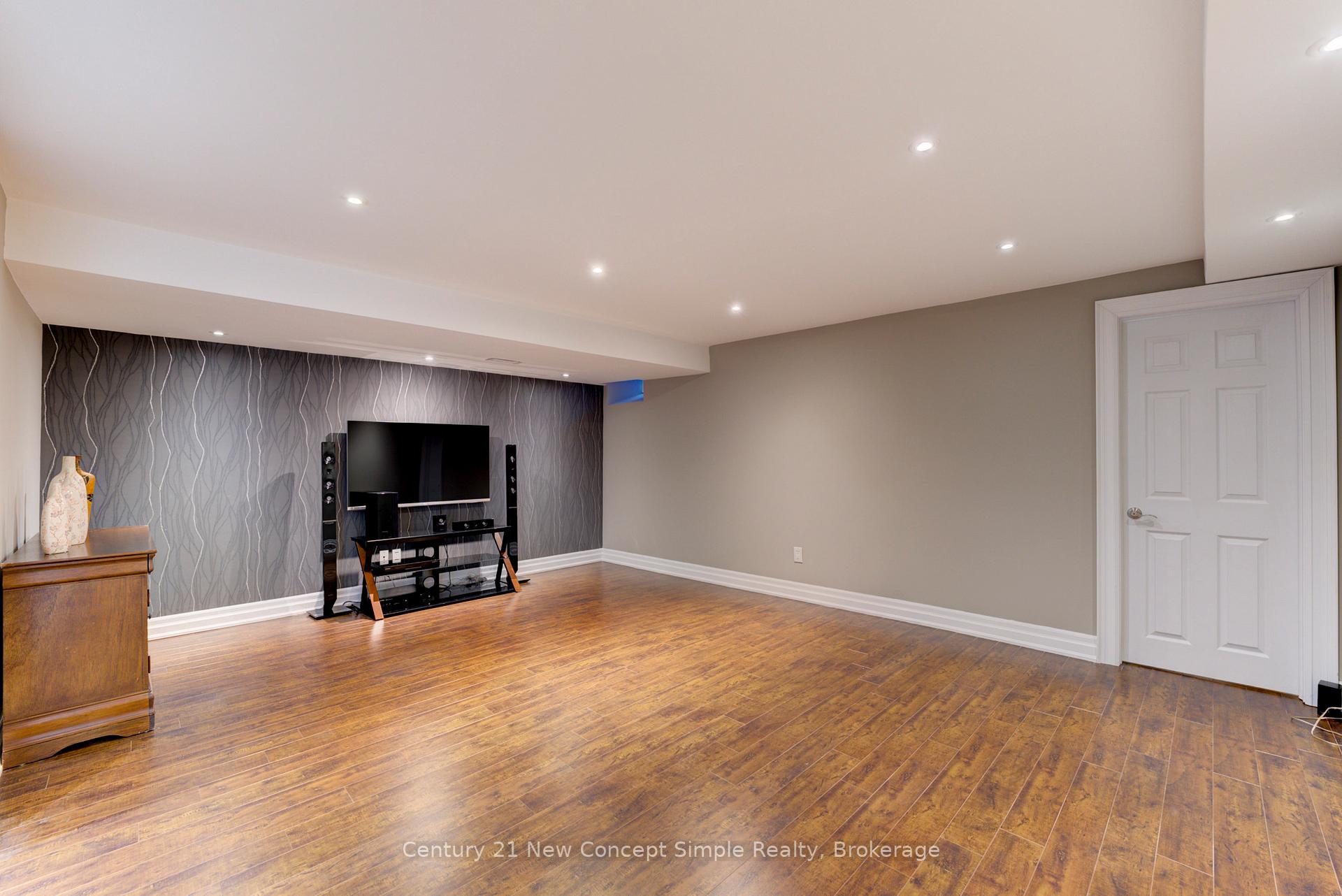 Photo 32 of 10637 Woodbine Avenue, Markham, Cathedraltown — HOMEH