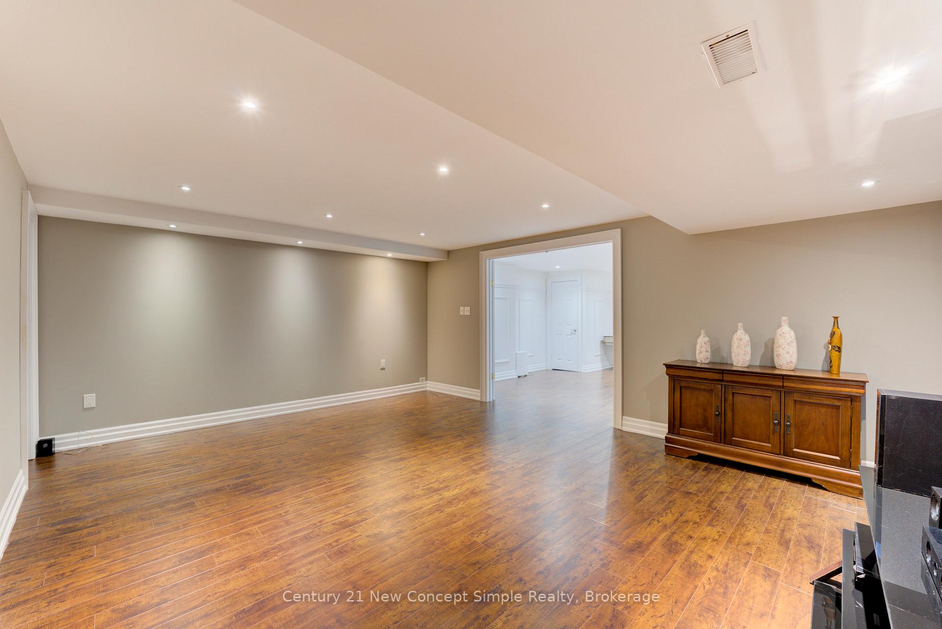 Photo 33 of 10637 Woodbine Avenue, Markham, Cathedraltown — HOMEH