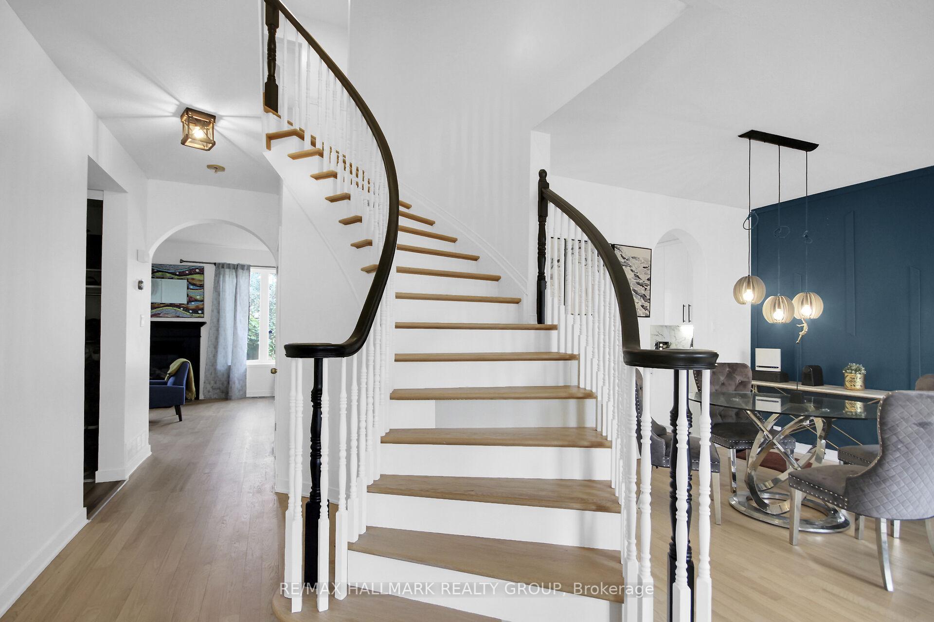 Photo 4 of 206 Annapolis Circle, Ottawa, Hunt Club — HOMEH