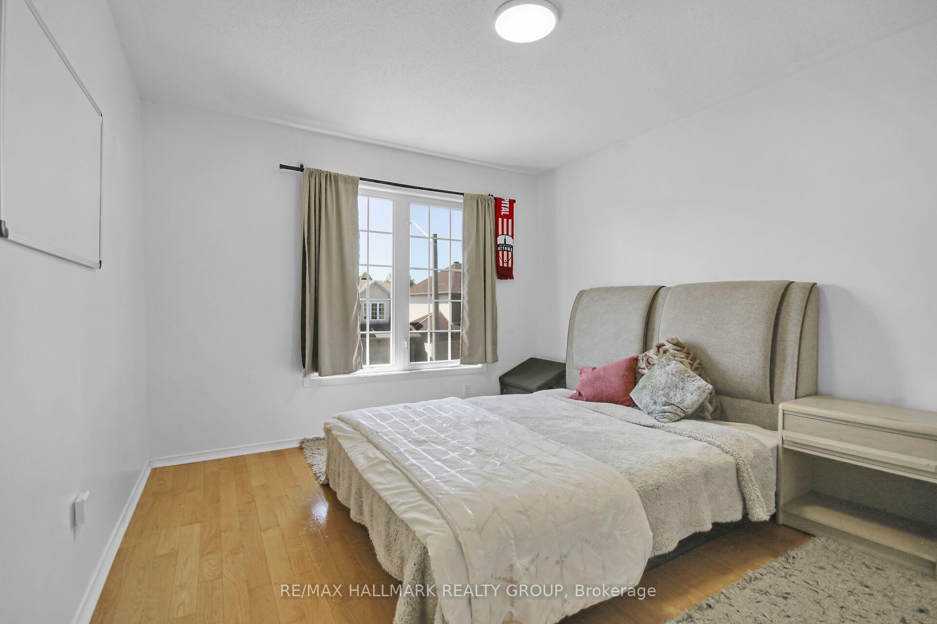 Photo 26 of 206 Annapolis Circle, Ottawa, Hunt Club — HOMEH