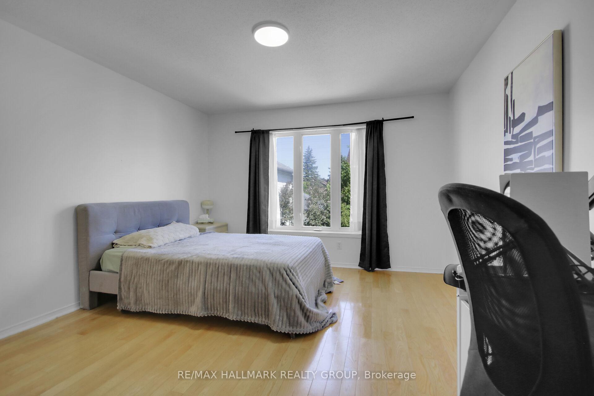 Photo 32 of 206 Annapolis Circle, Ottawa, Hunt Club — HOMEH