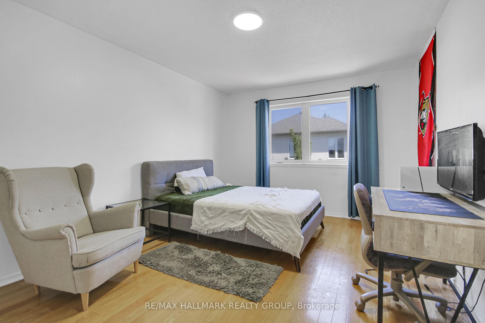 Photo 34 of 206 Annapolis Circle, Ottawa, Hunt Club — HOMEH