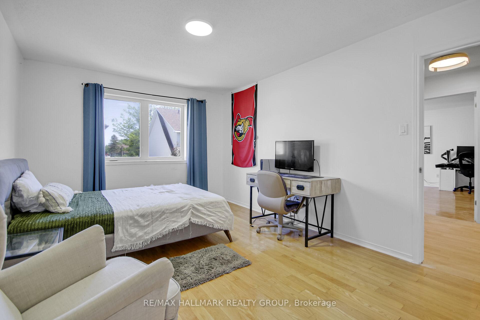 Photo 35 of 206 Annapolis Circle, Ottawa, Hunt Club — HOMEH