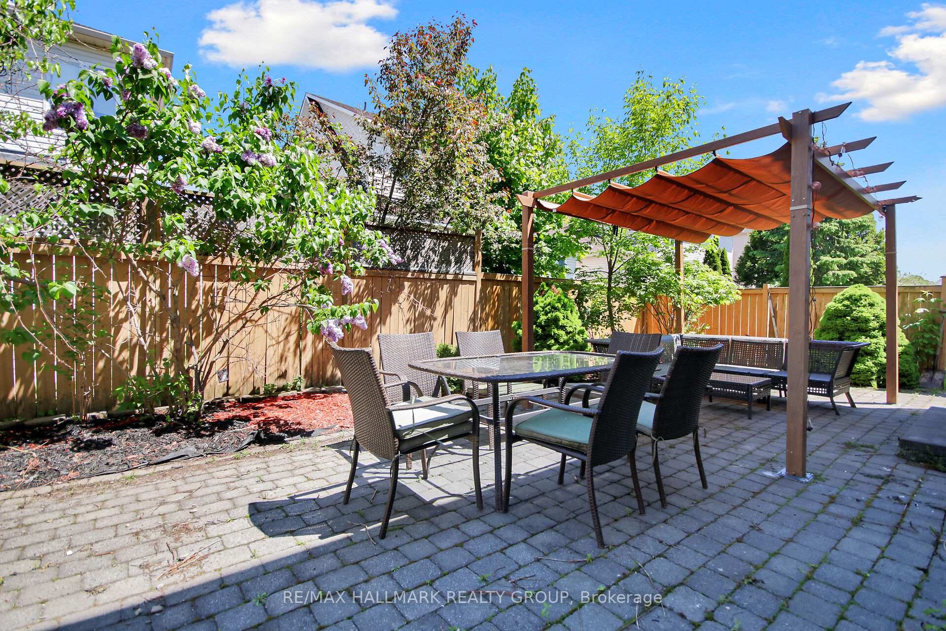 Photo 38 of 206 Annapolis Circle, Ottawa, Hunt Club — HOMEH