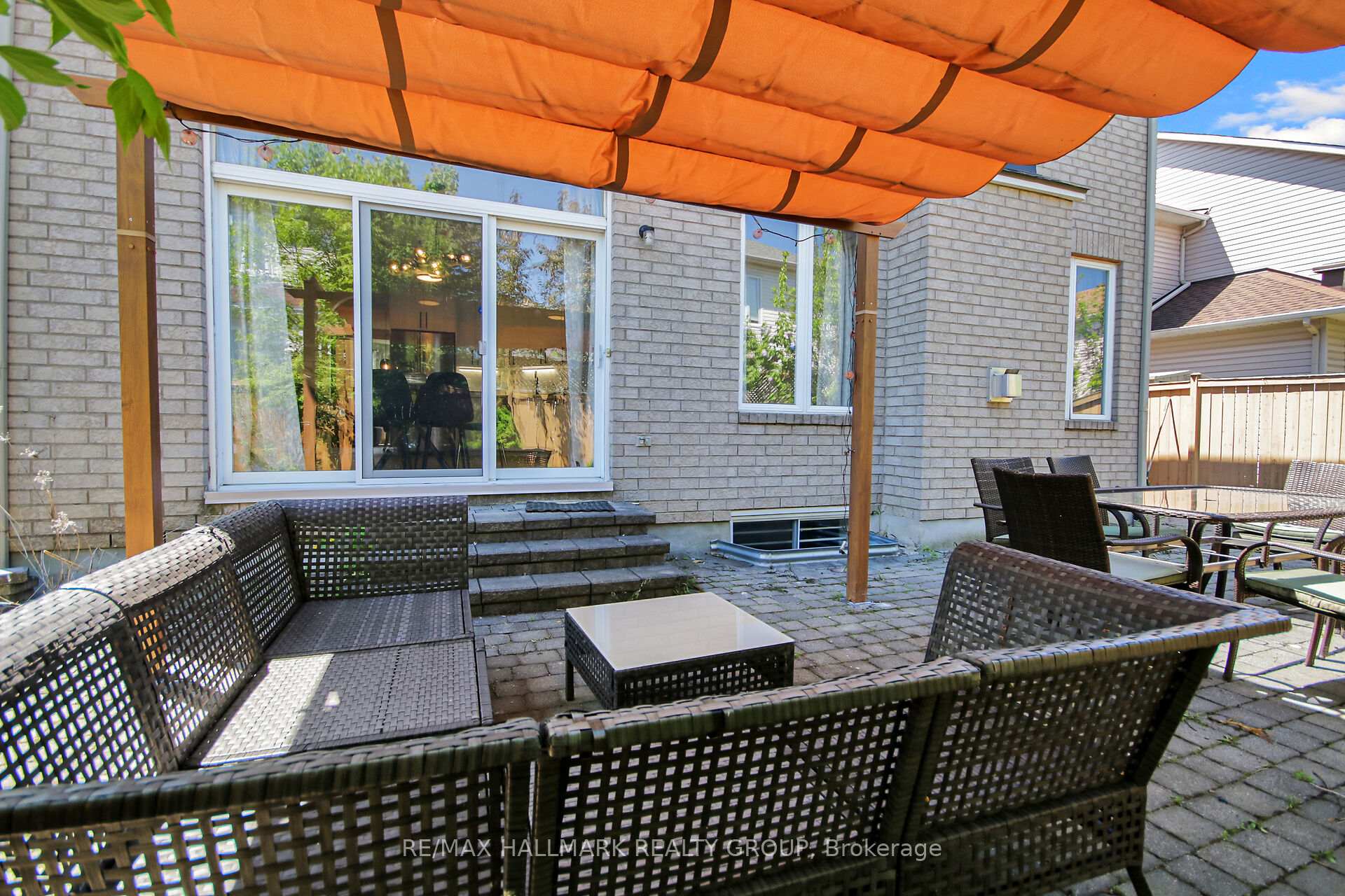 Photo 40 of 206 Annapolis Circle, Ottawa, Hunt Club — HOMEH