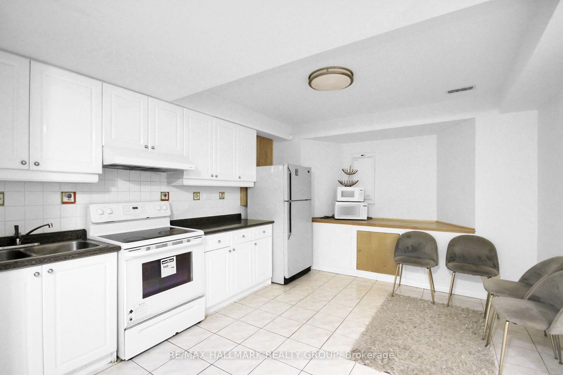 Photo 42 of 206 Annapolis Circle, Ottawa, Hunt Club — HOMEH