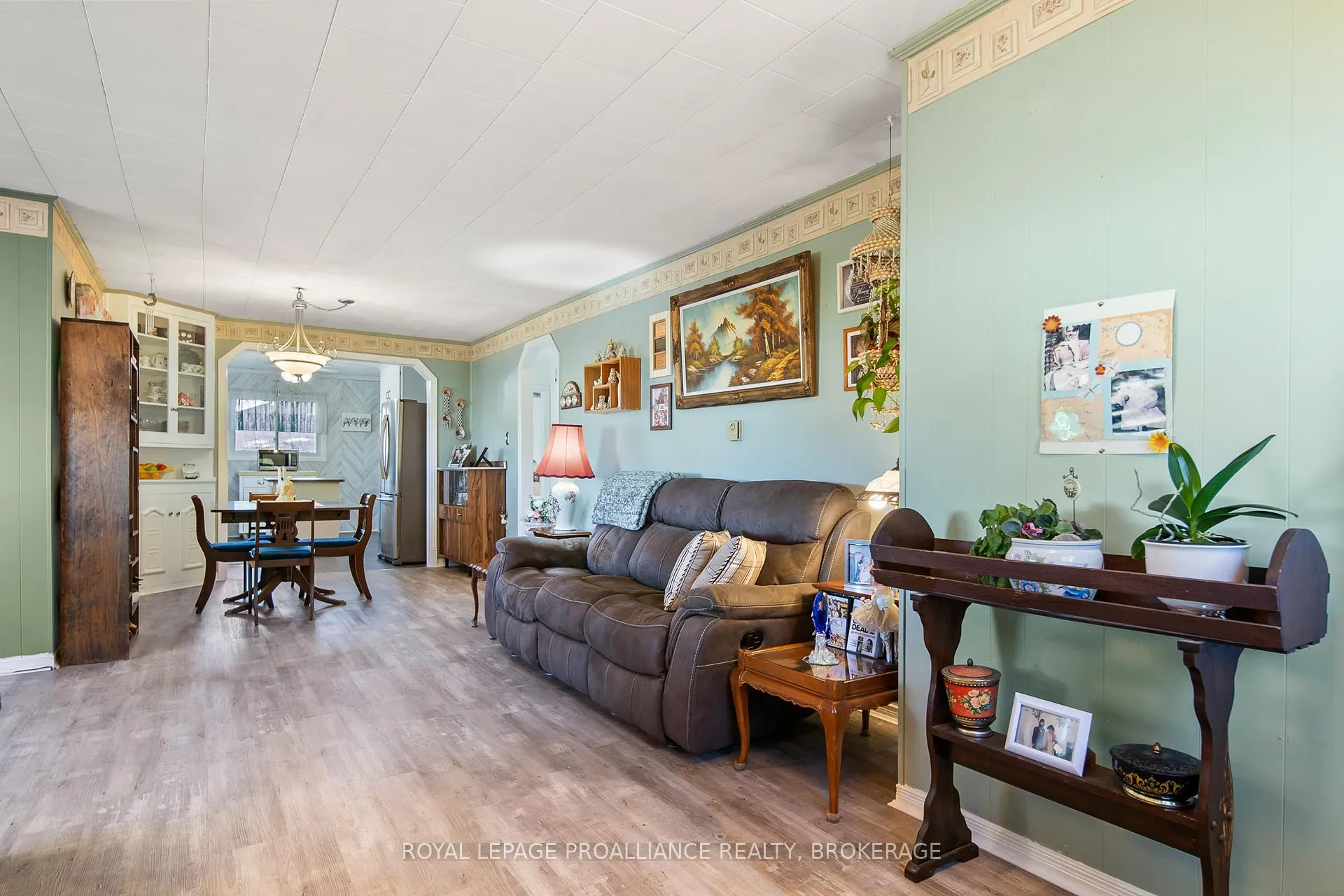 Photo 9 of 2292 Mcintyre Road, Loyalist, Lennox and Addington - South — HOMEH