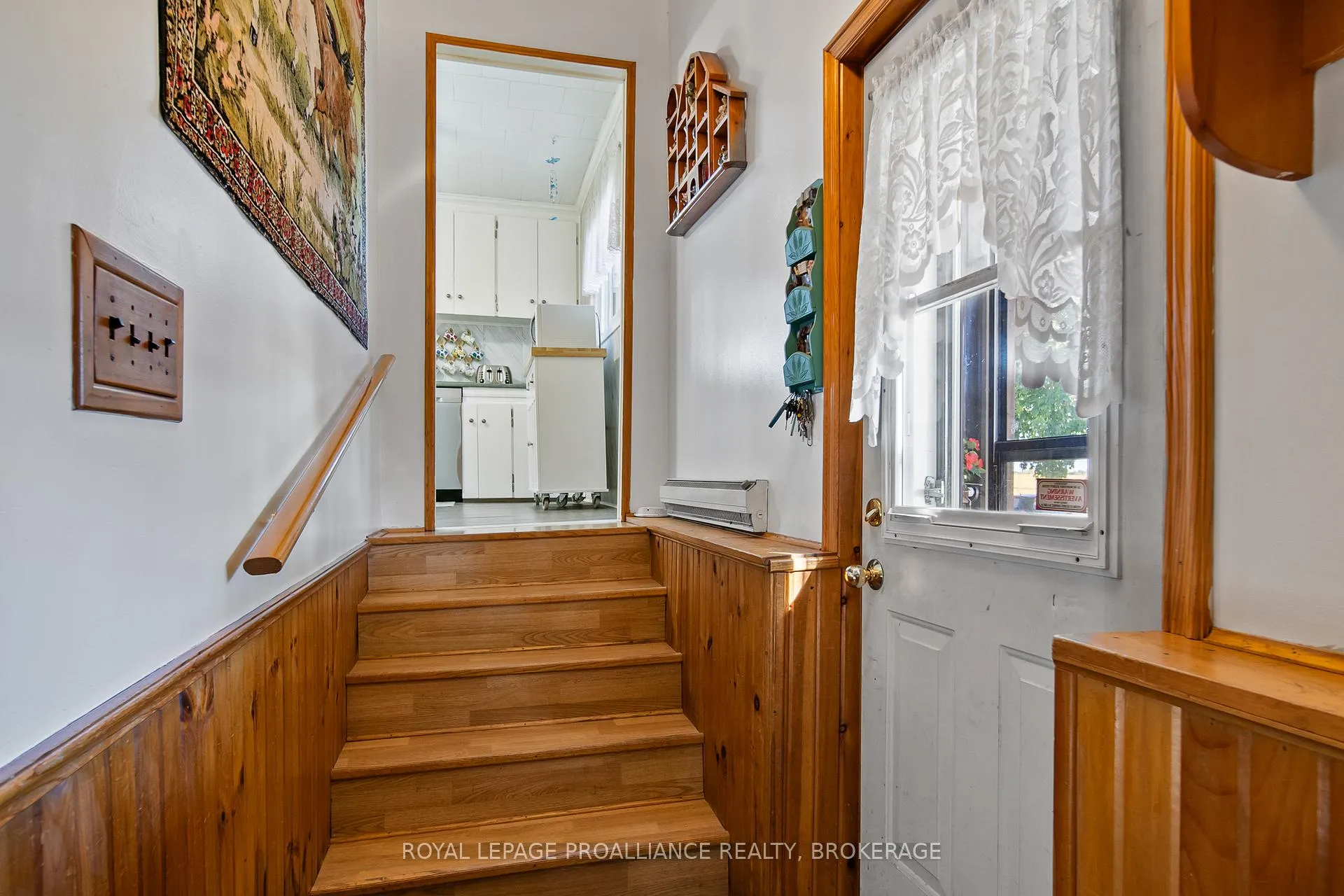 Photo 20 of 2292 Mcintyre Road, Loyalist, Lennox and Addington - South — HOMEH