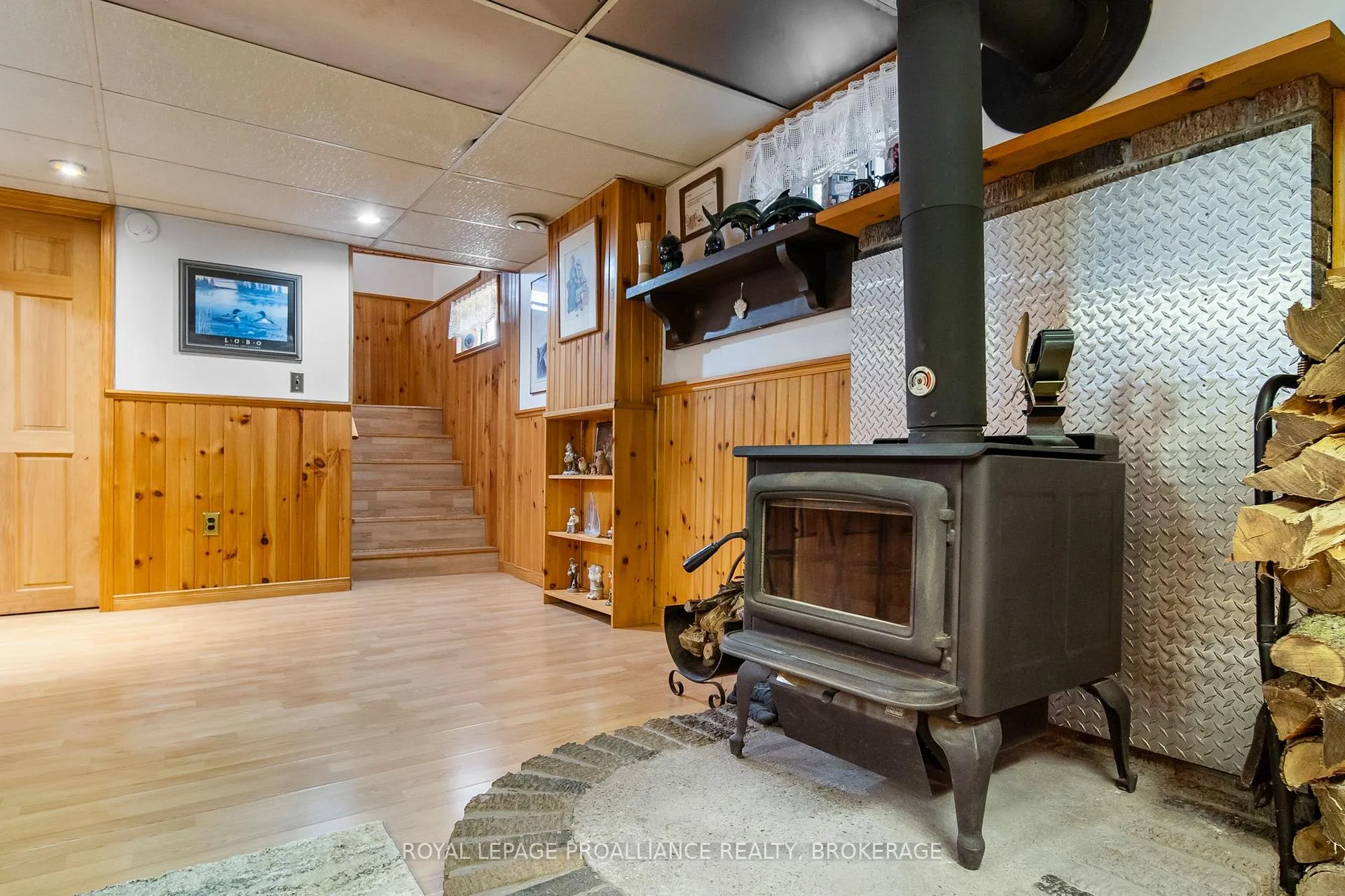Photo 24 of 2292 Mcintyre Road, Loyalist, Lennox and Addington - South — HOMEH