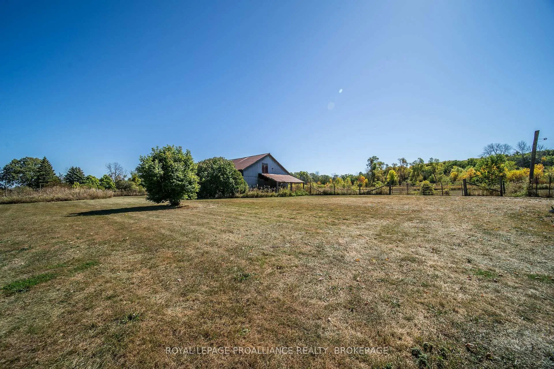 Photo 32 of 2292 Mcintyre Road, Loyalist, Lennox and Addington - South — HOMEH