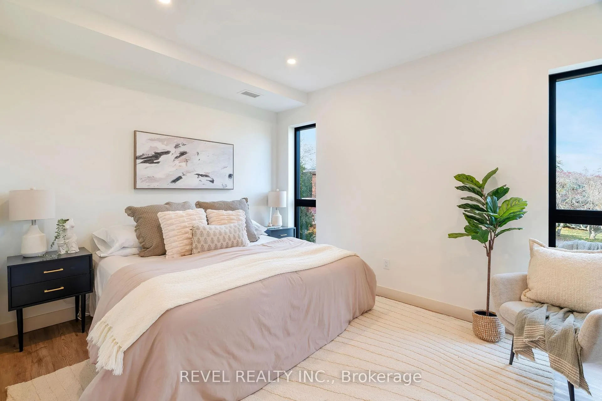 Photo 7 of Unit 201, 4390 Hillview Drive, Lincoln, Beamsville — HOMEH