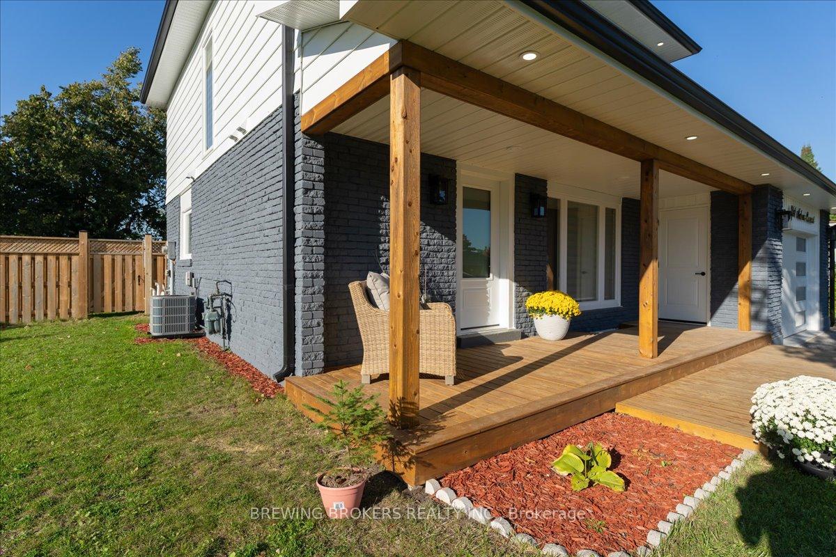 Photo 40 of 261 Nelson Crescent, Innisfil, Stroud — HOMEH
