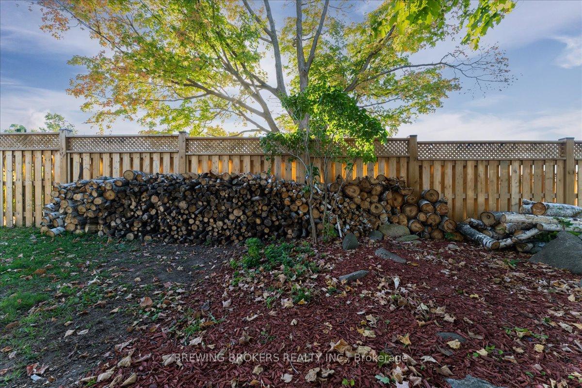 Photo 44 of 261 Nelson Crescent, Innisfil, Stroud — HOMEH