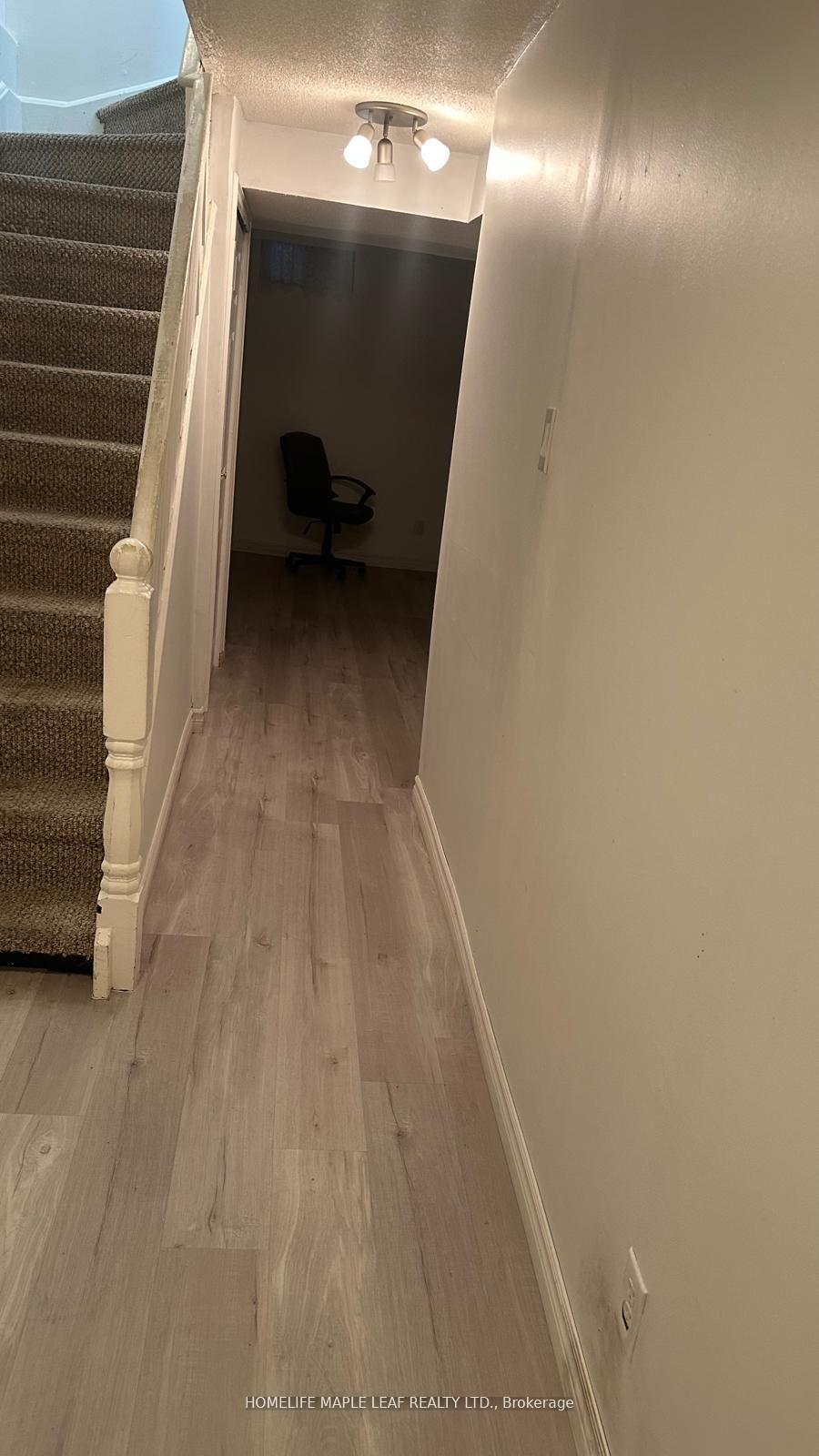 Photo 12 of 79 Herkes Drive, Brampton, Fletcher's West — HOMEH