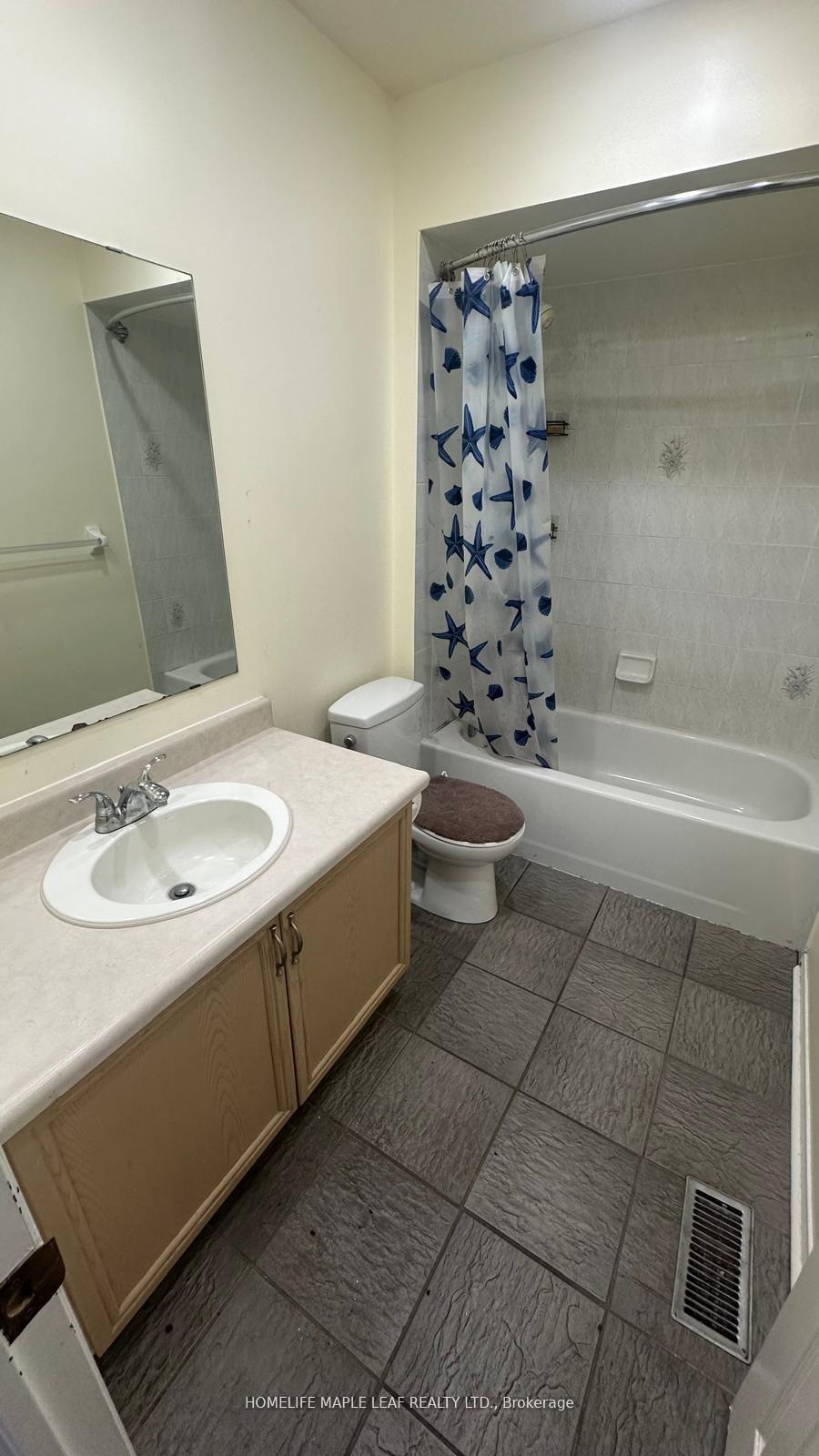 Photo 19 of 79 Herkes Drive, Brampton, Fletcher's West — HOMEH