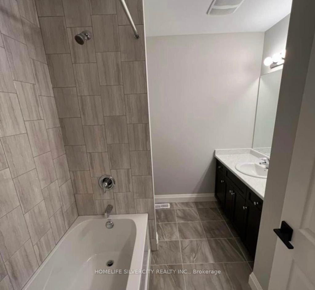 Photo 11 of 311 Chapel Hill Drive, Kitchener — HOMEH