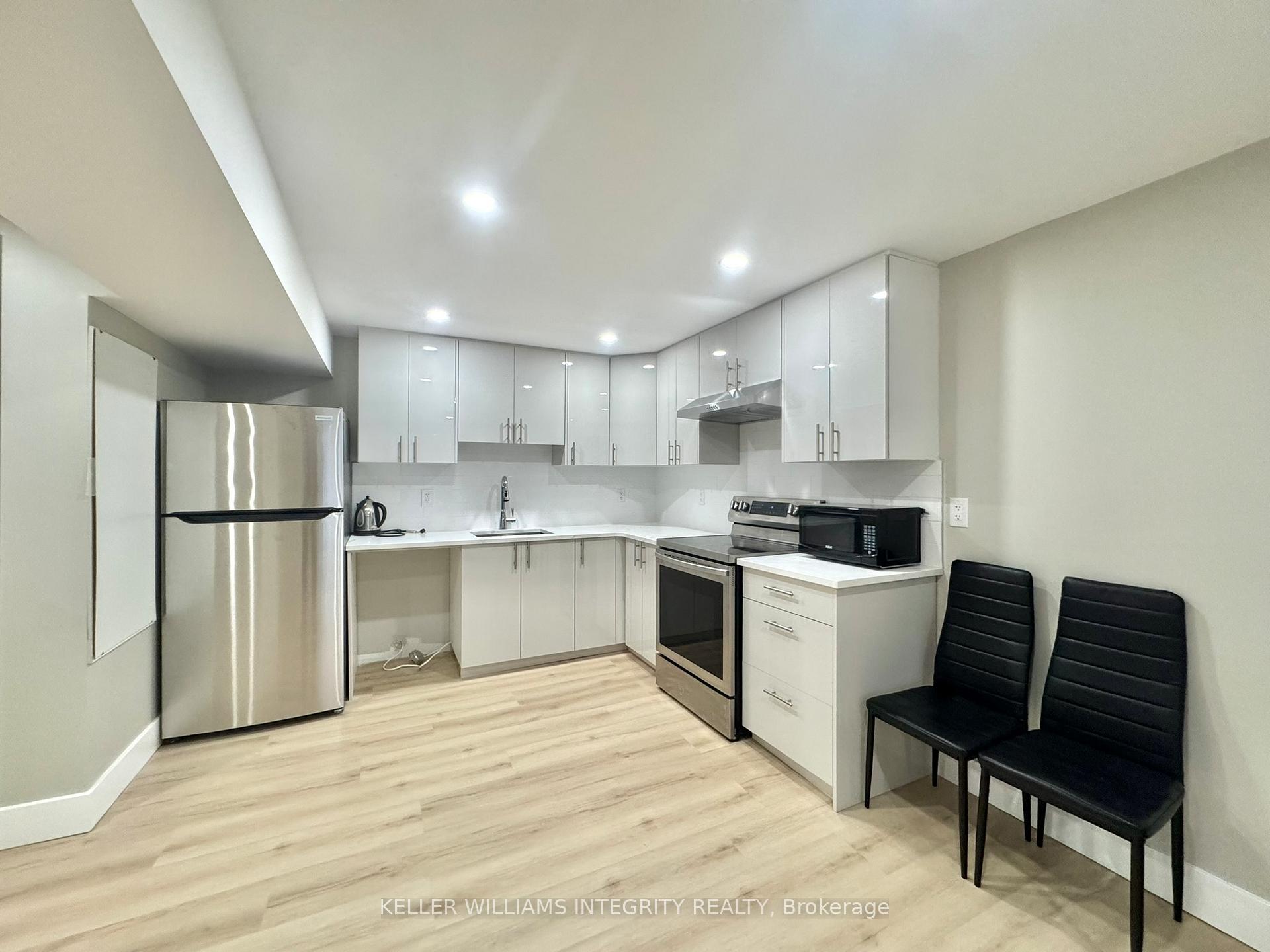 Photo 2 of 482B Fernside Street, Ottawa, Leitrim — HOMEH