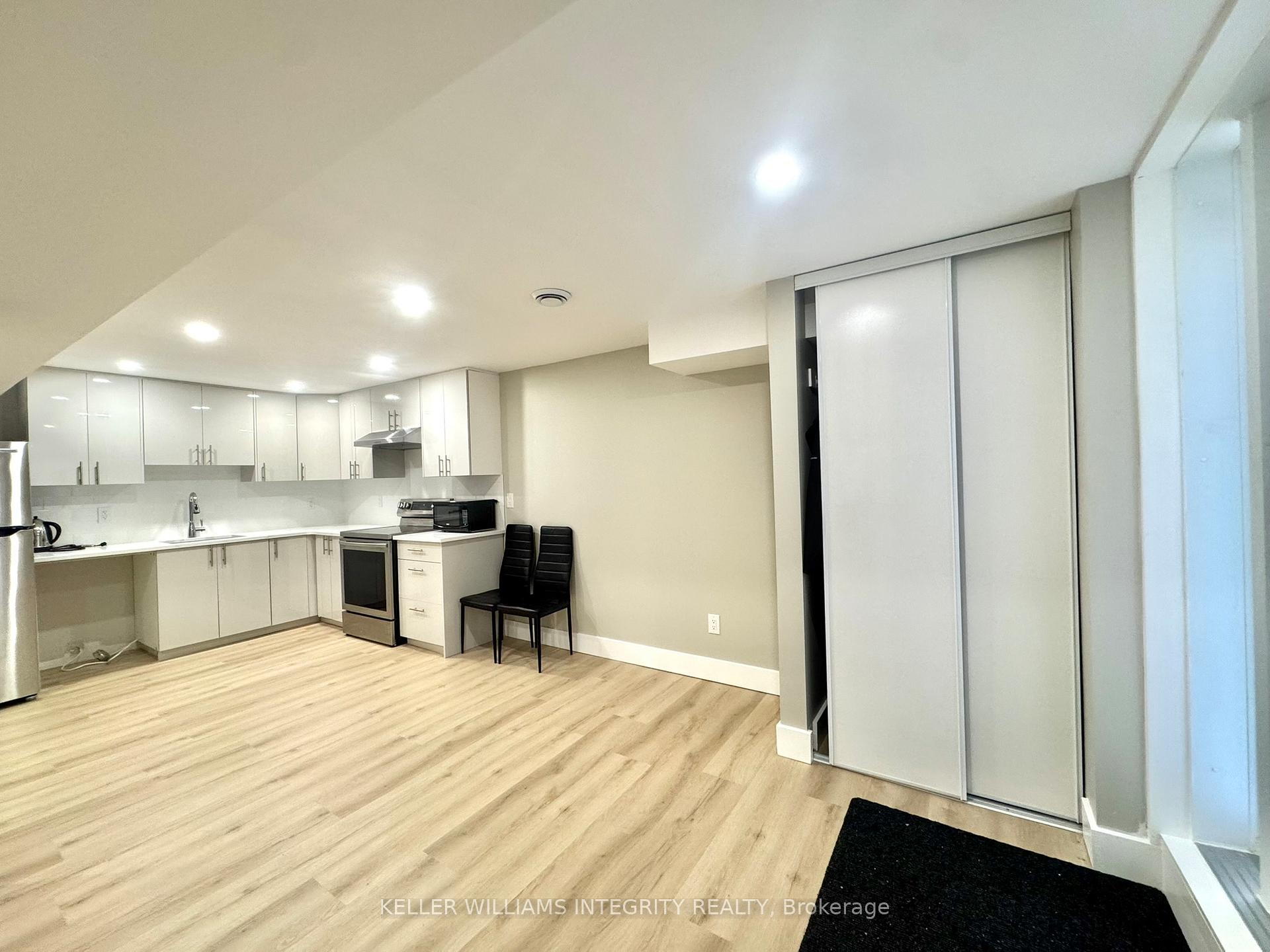 Photo 3 of 482B Fernside Street, Ottawa, Leitrim — HOMEH