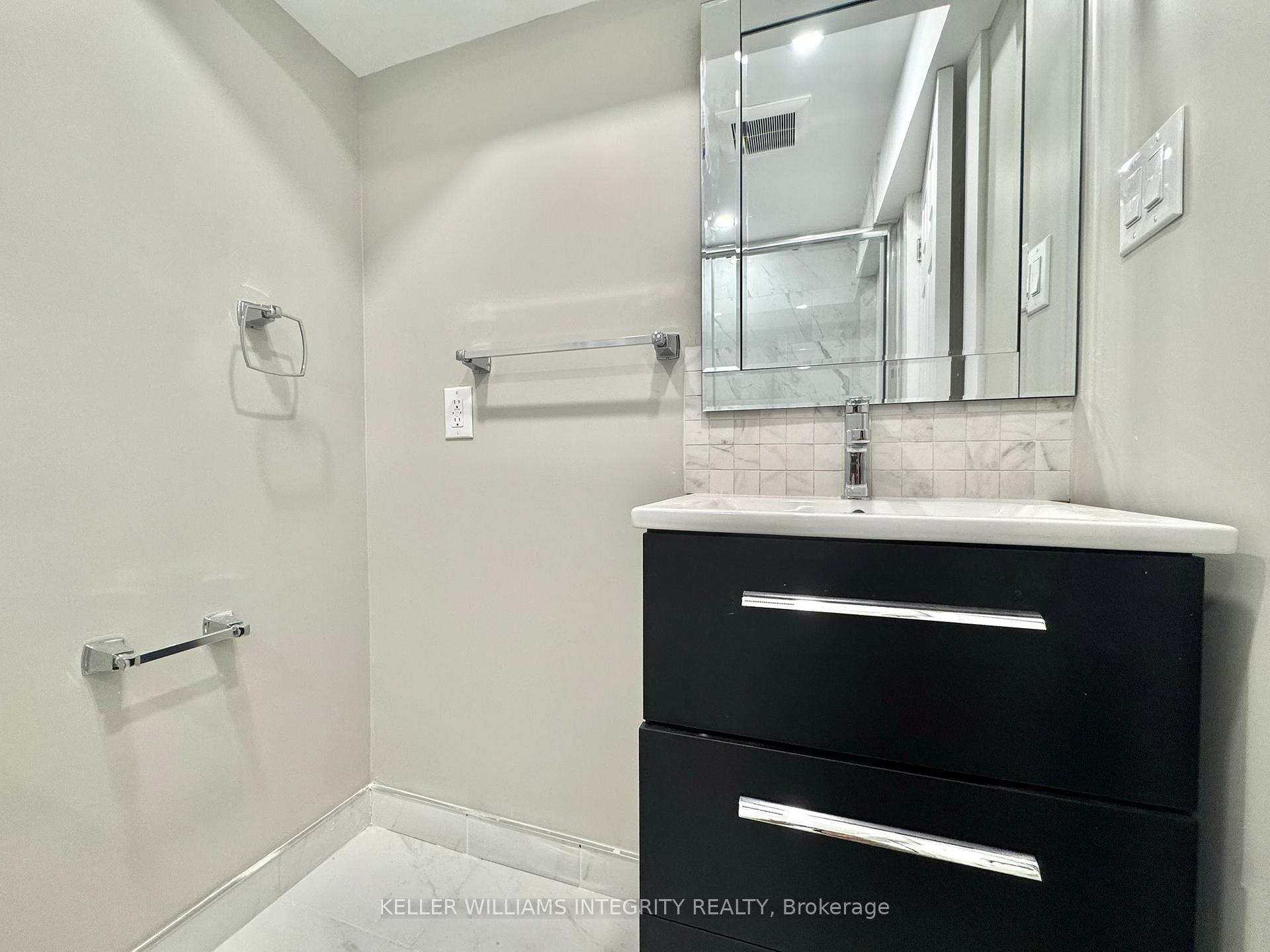 Photo 5 of 482B Fernside Street, Ottawa, Leitrim — HOMEH