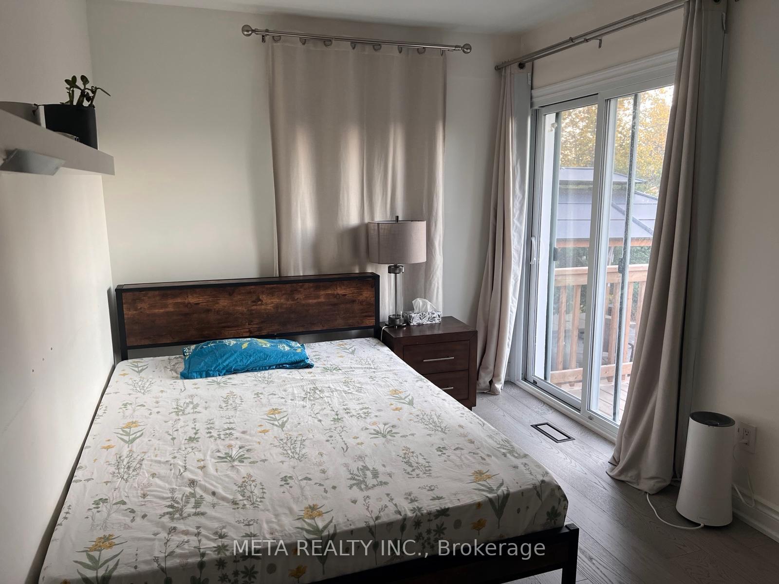Photo 9 of 202 Reynolds Street, Whitby, Downtown Whitby — HOMEH