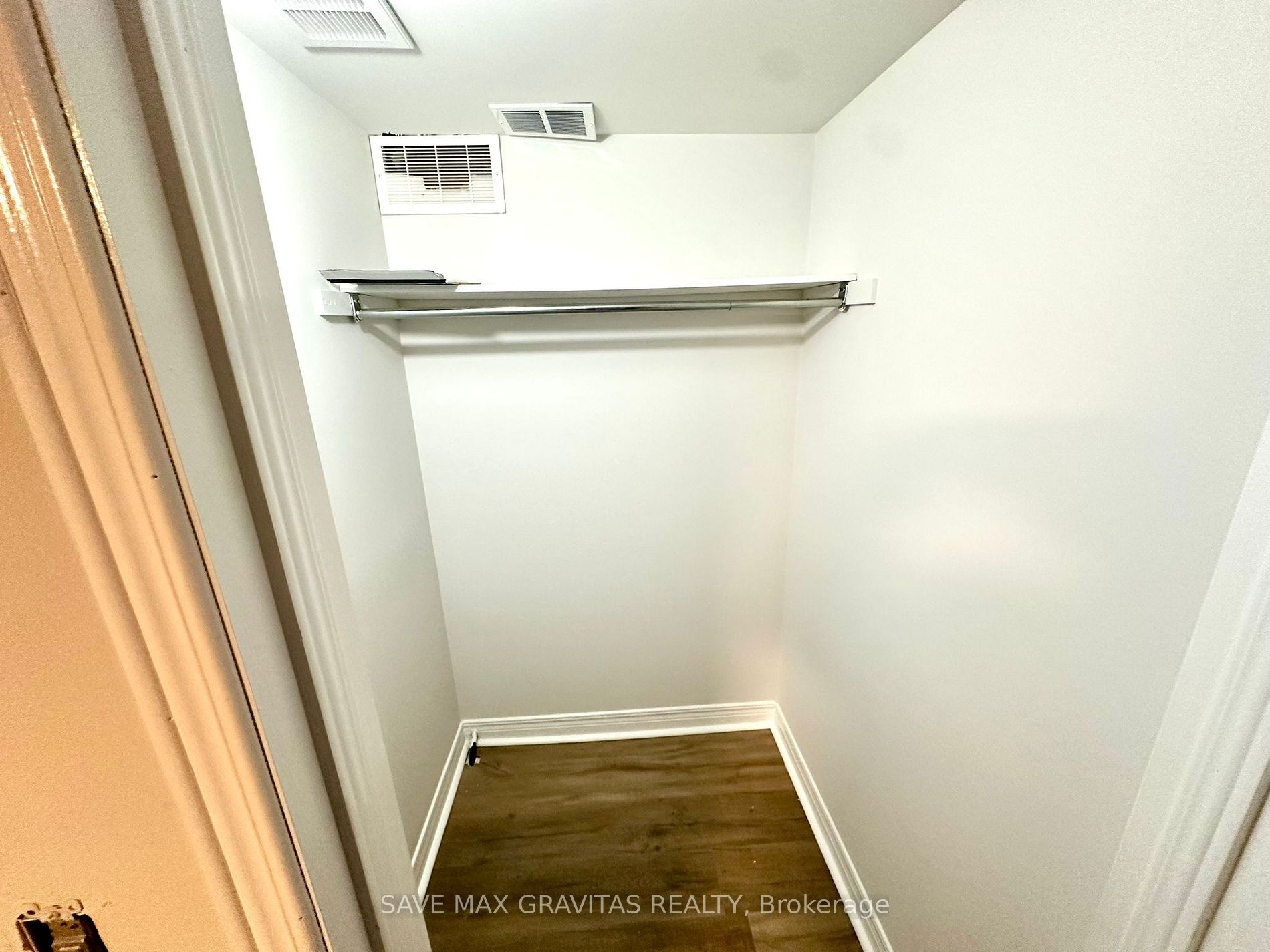 Photo 5 of Unit BSMT, 2 Gerrard Drive, Brampton, Vales of Castlemore — HOMEH