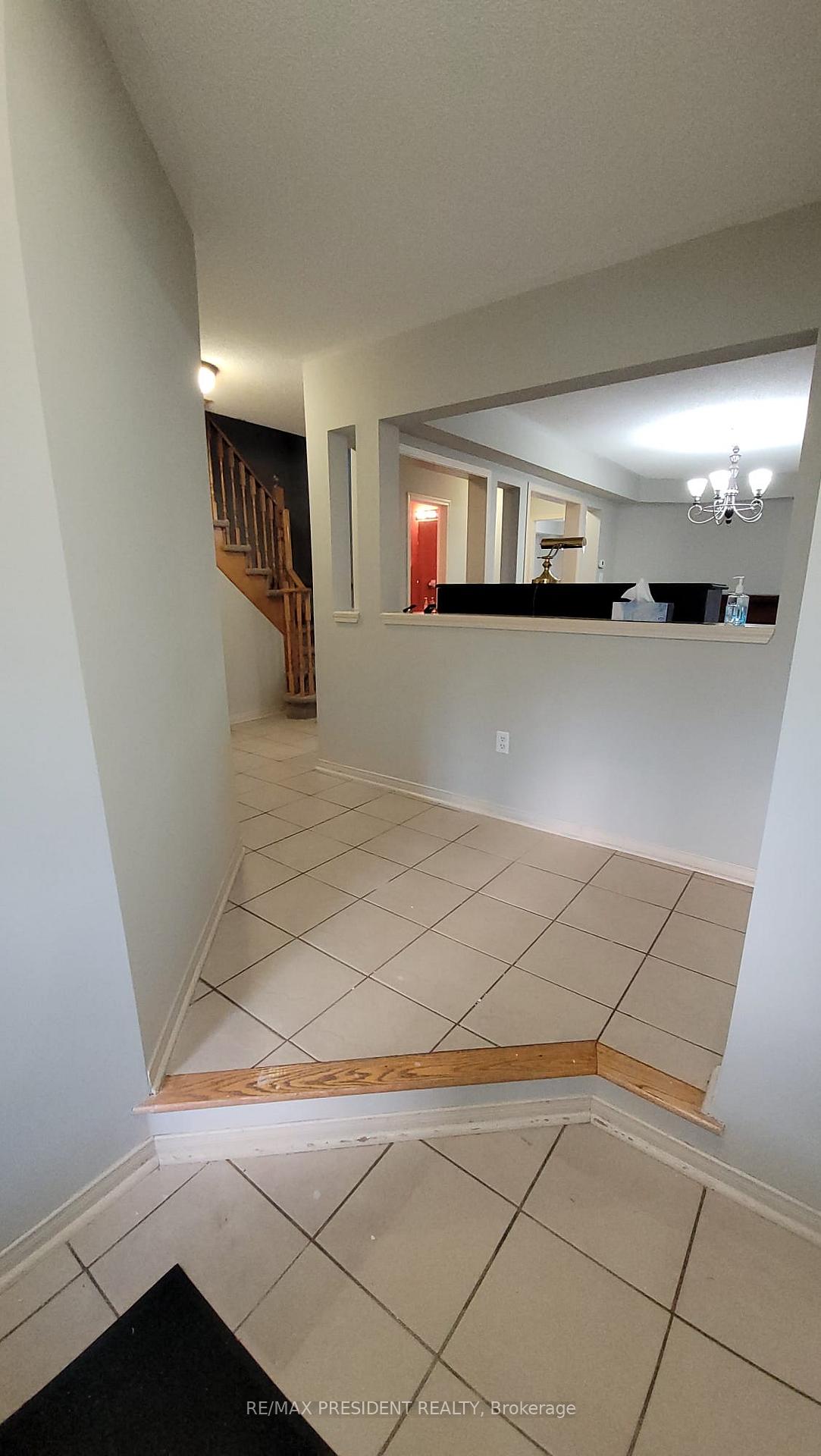 Photo 9 of 209 Madden Place, Clarington, Bowmanville — HOMEH