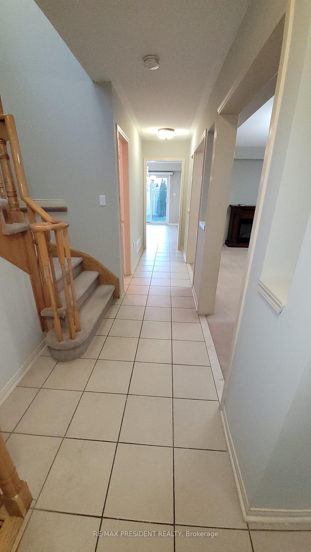 Photo 2 of 209 Madden Place, Clarington, Bowmanville — HOMEH