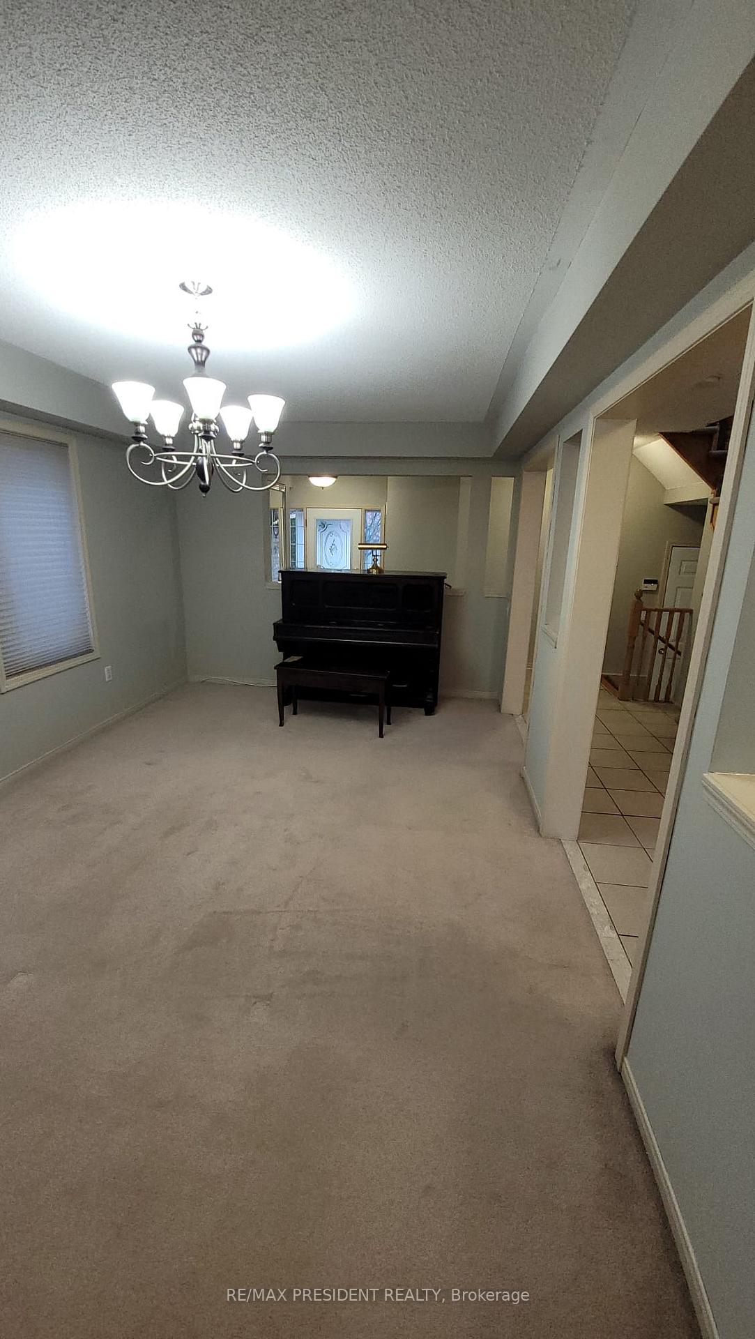 Photo 16 of 209 Madden Place, Clarington, Bowmanville — HOMEH