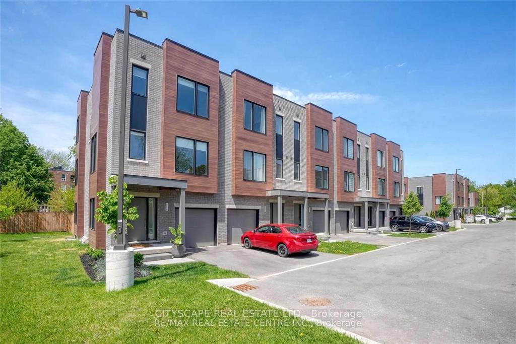 Front of Unit 7, 107 Concession Street