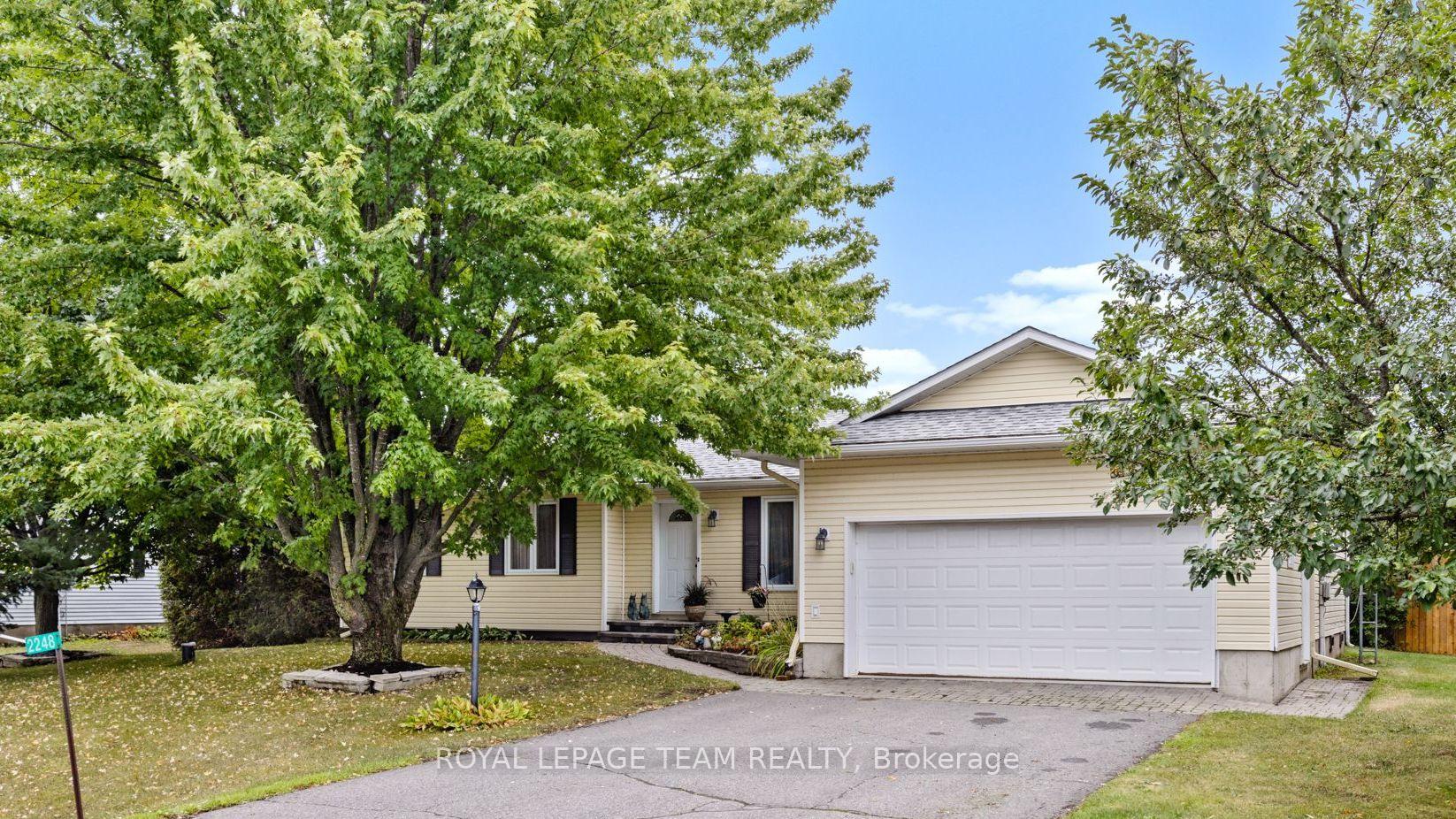 Photo 1 of 2248 Wallingford Way, Ottawa, North Gower — HOMEH