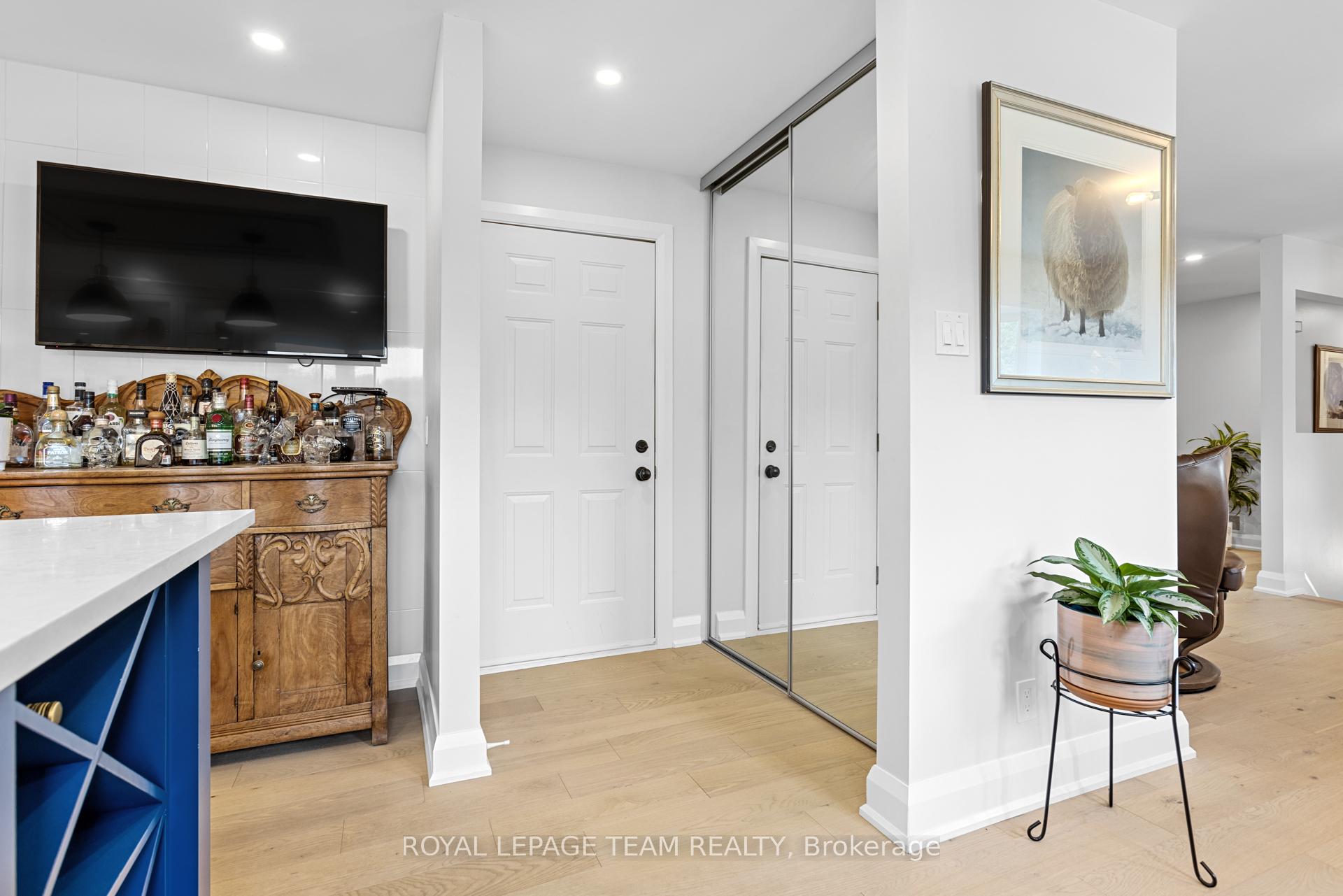 Photo 13 of 2248 Wallingford Way, Ottawa, North Gower — HOMEH
