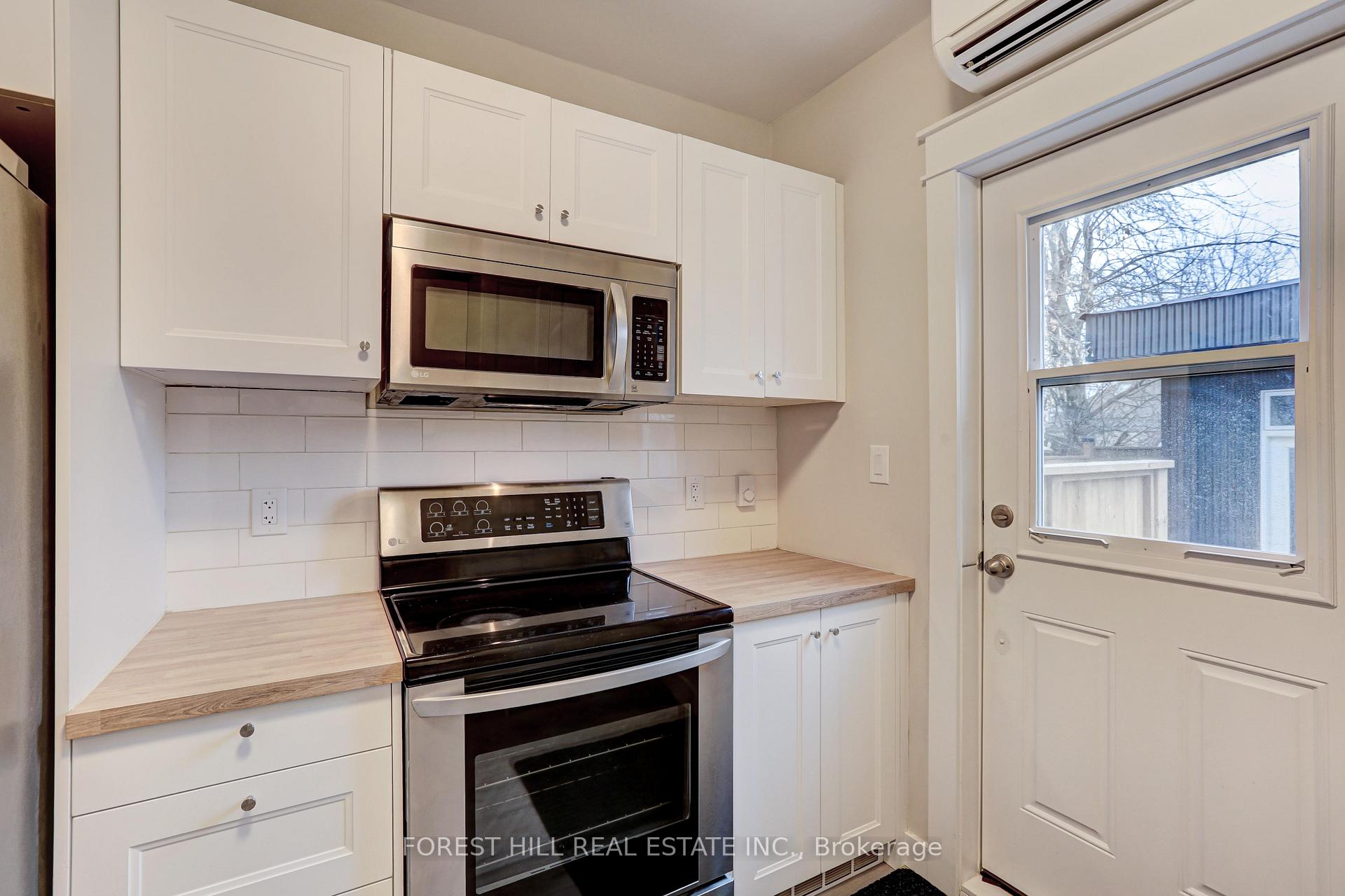 Photo 11 of Unit 1, 203 Weir Street N, Hamilton, Homeside — HOMEH