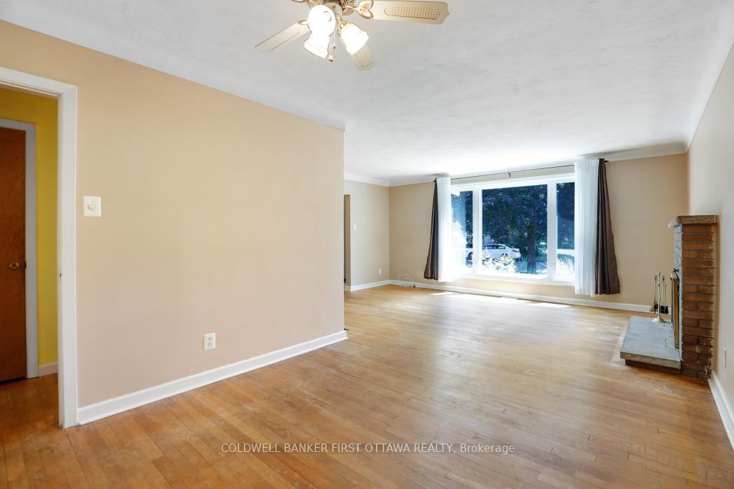 Photo 17 of 2133 Westbourne Avenue, Ottawa, McKellar Heights/Glabar Park — HOMEH